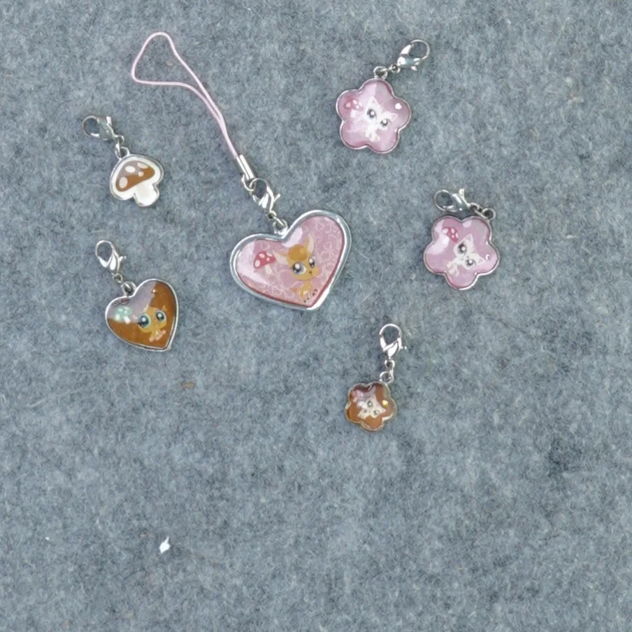 Vedh&aelig;ng til n&oslash;gleringe, halsk&aelig;der eller andet med little petshop