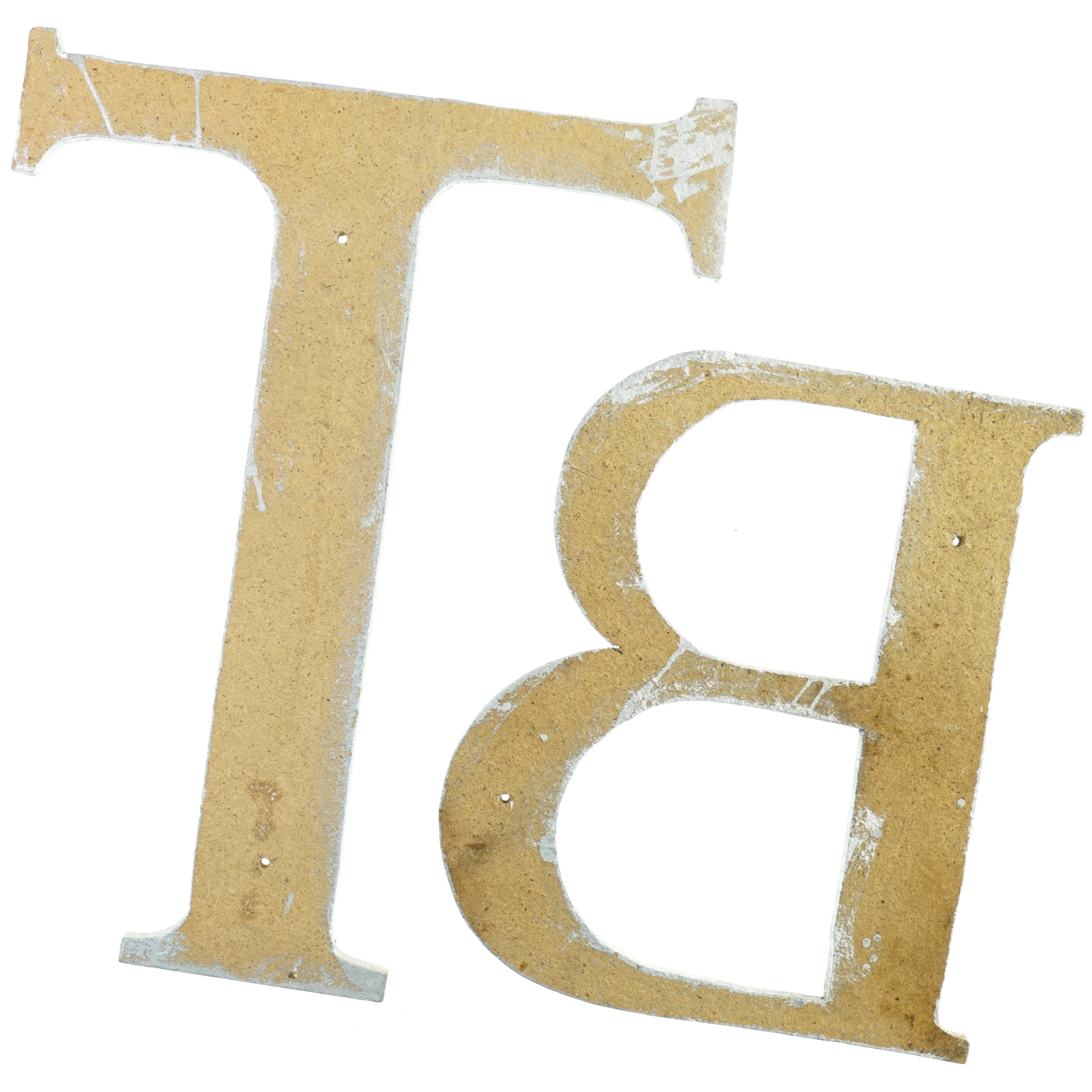 Bogstaver i træ, store sølvfarvede  T og B til ophæng (str. 52 x 42 cm 38 x 27 cm)