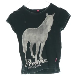 T-Shirt fra me and my Horse (str. 110 cm)