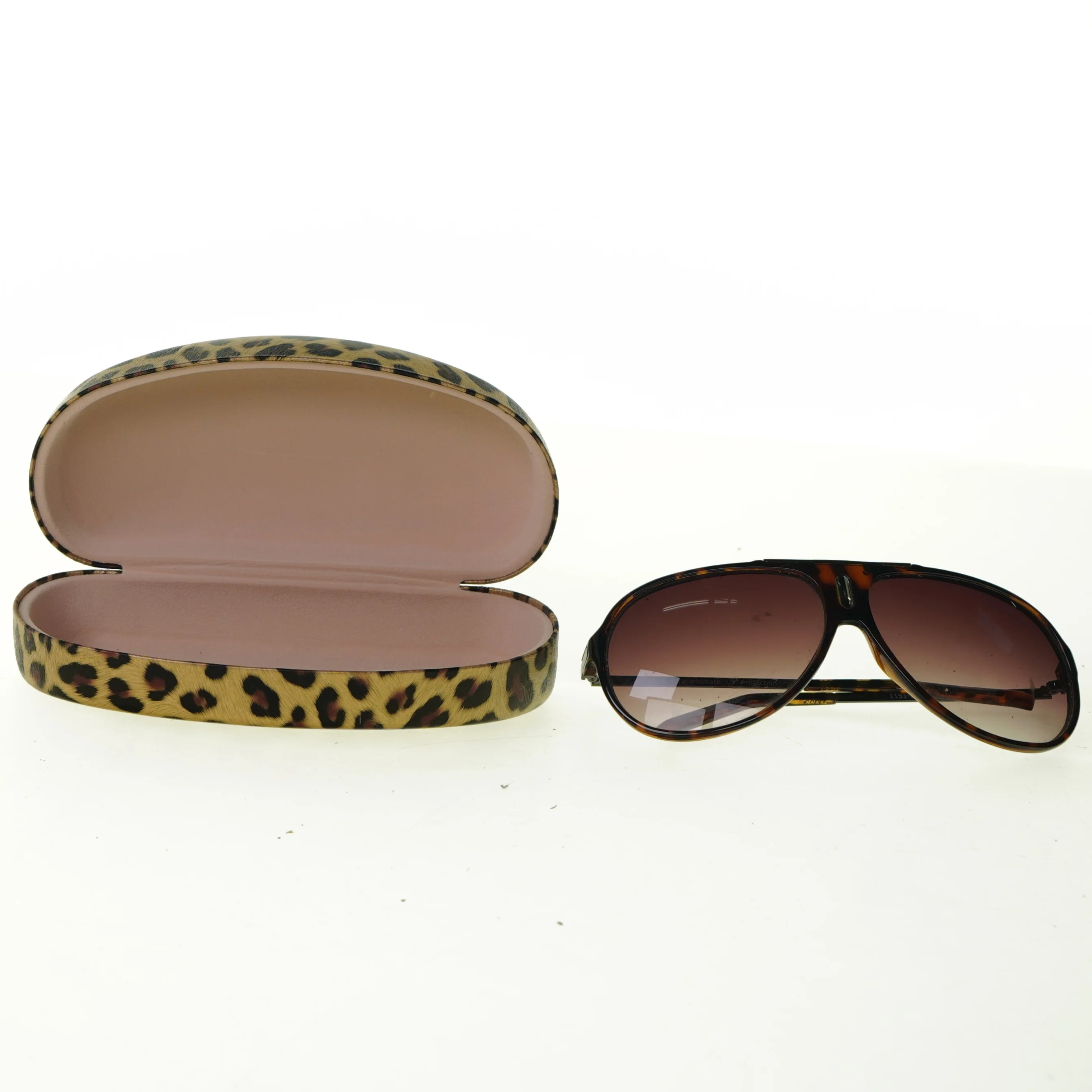 Solbriller fra Bluepoint (str. 16 x 7 x 5 cm)