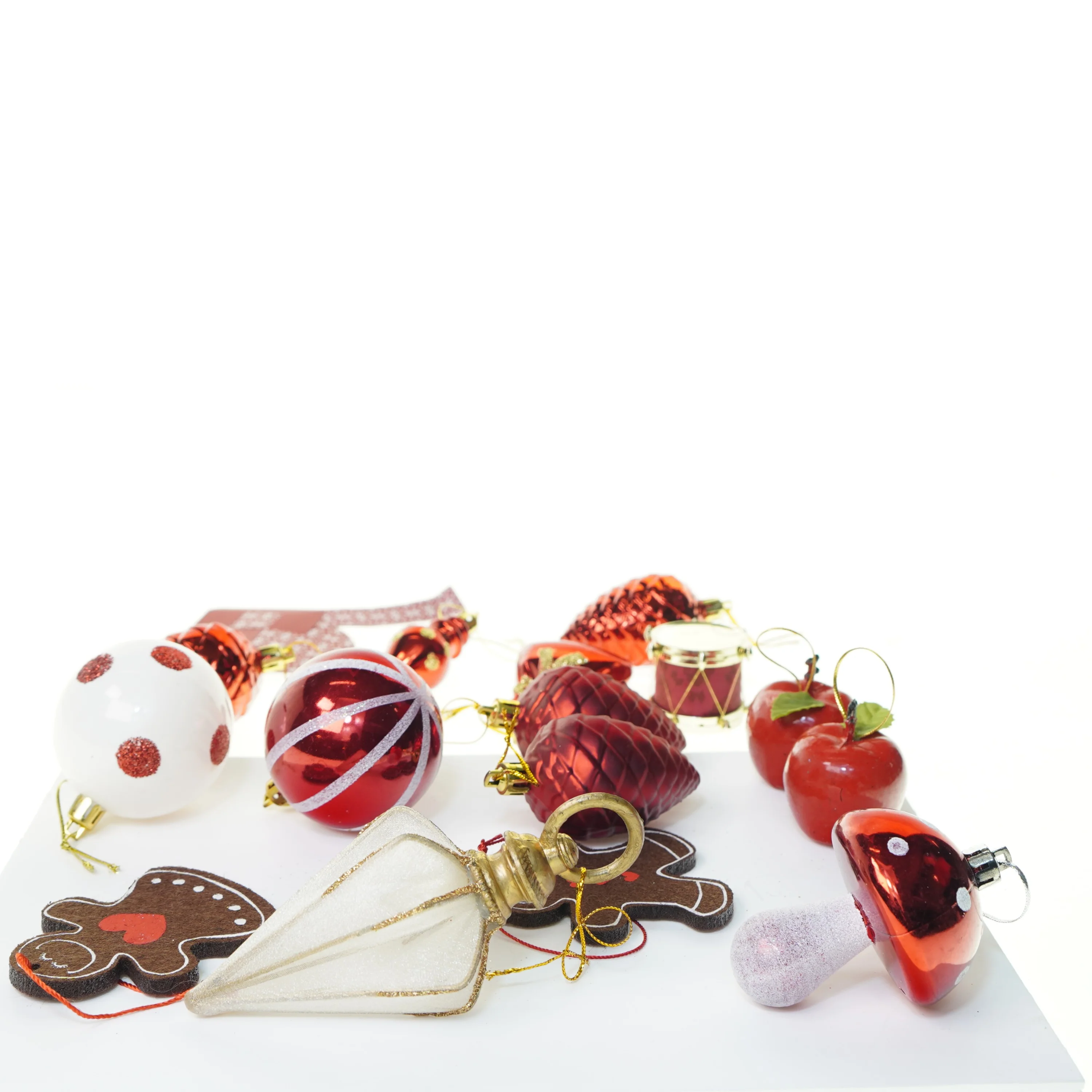 Julepynt, 16 julekugler mm.  (str. 15 cm)