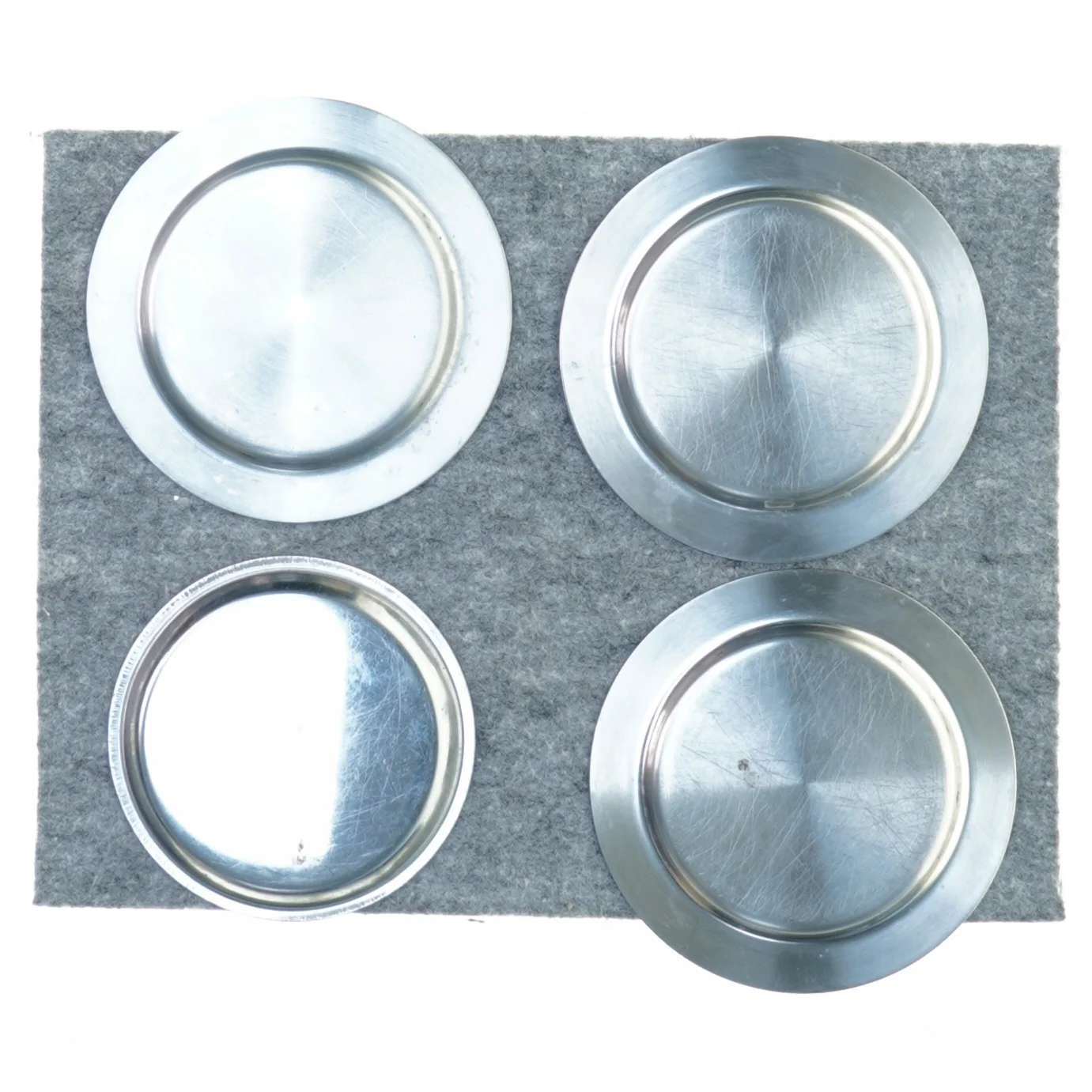 4 stk lyseholdere til bloklys (str. 10 cm)