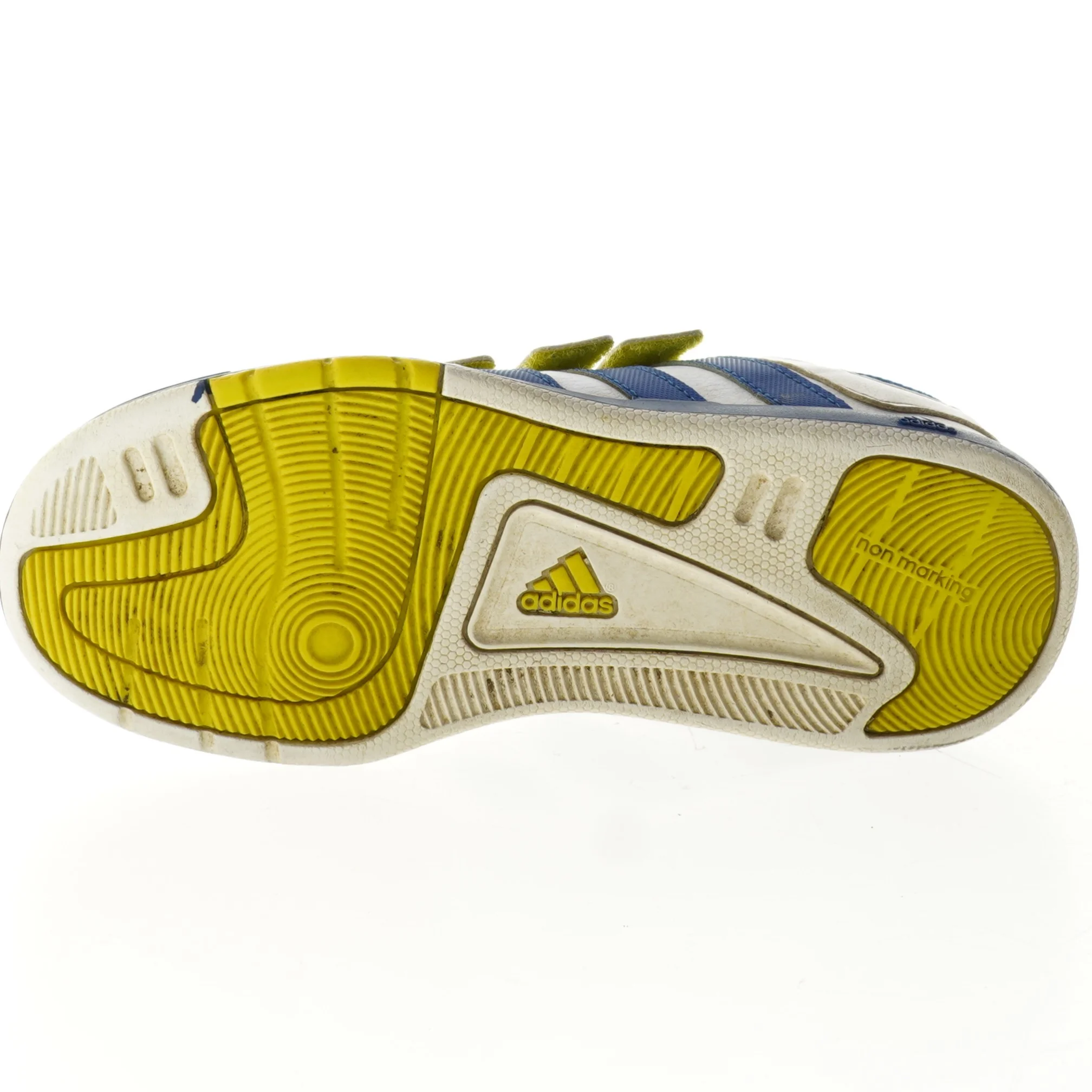 Sko fra Adidas (str. 23 cm)