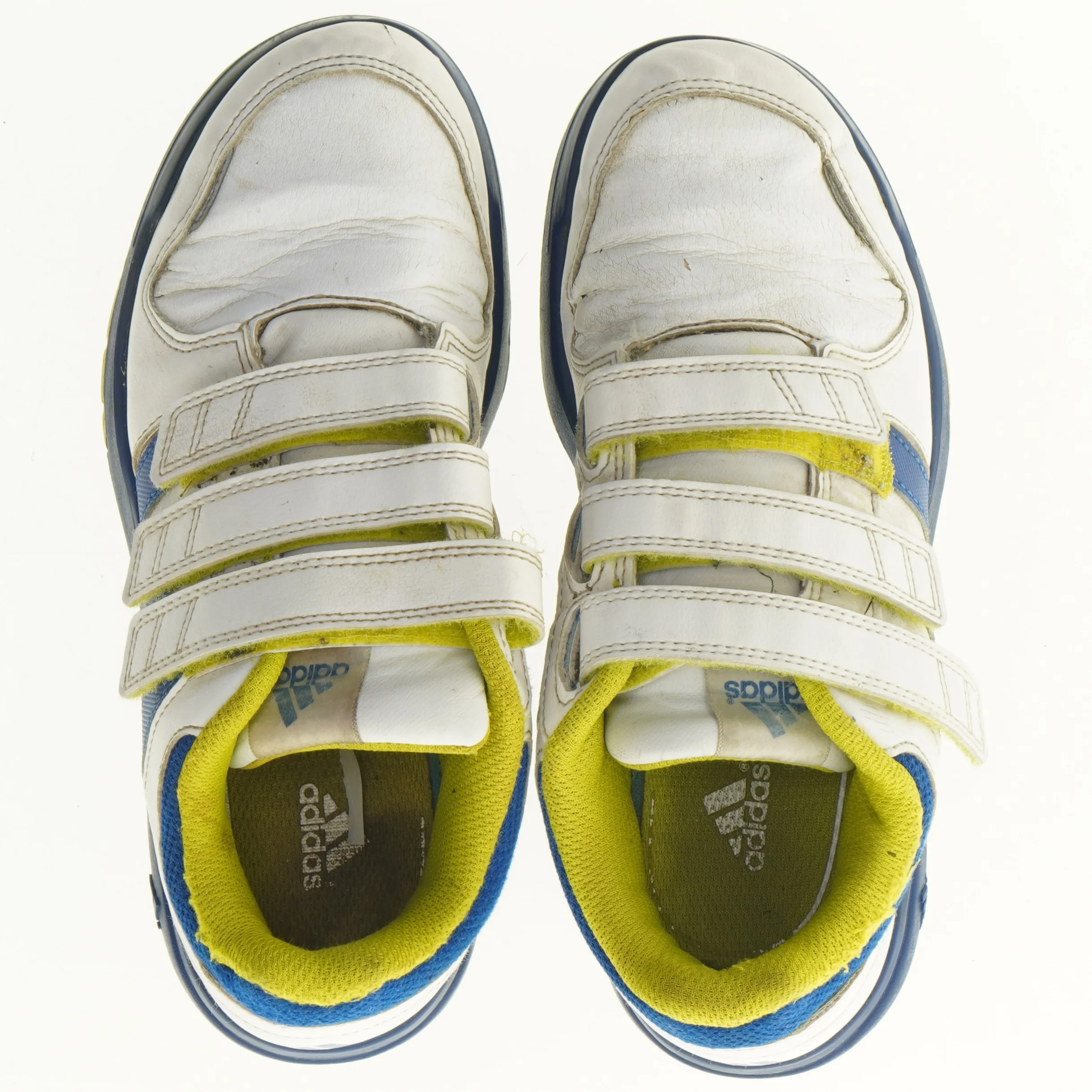 Sko fra Adidas (str. 23 cm)