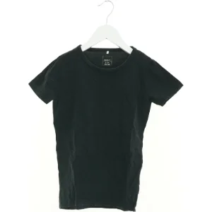 T-Shirt fra Name It (str. 134 cm)