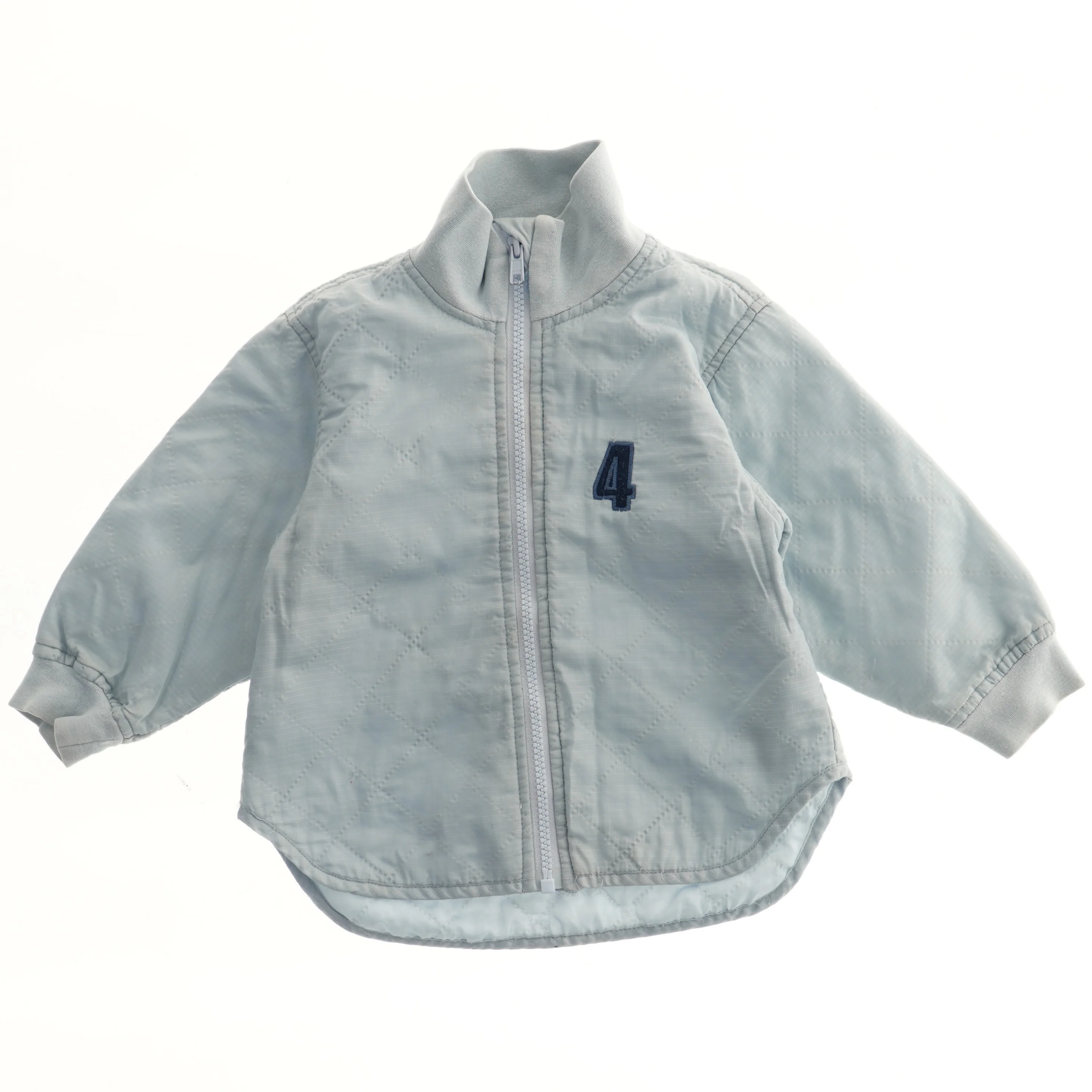 Lyseblå jakke med nummer detalje fra Name It (str. 86)