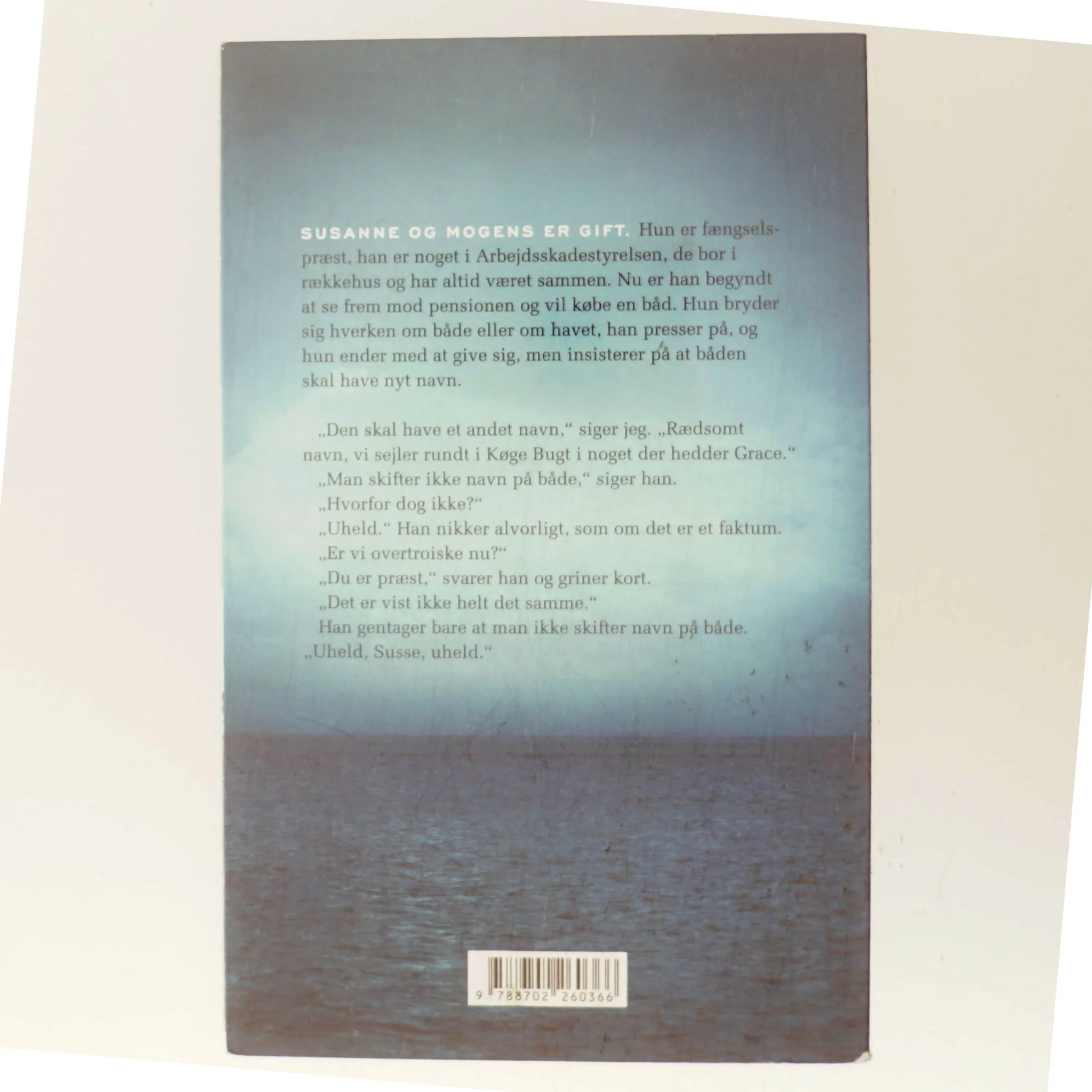 Bådens navn : roman af Kim Fupz Aakeson (Bog)