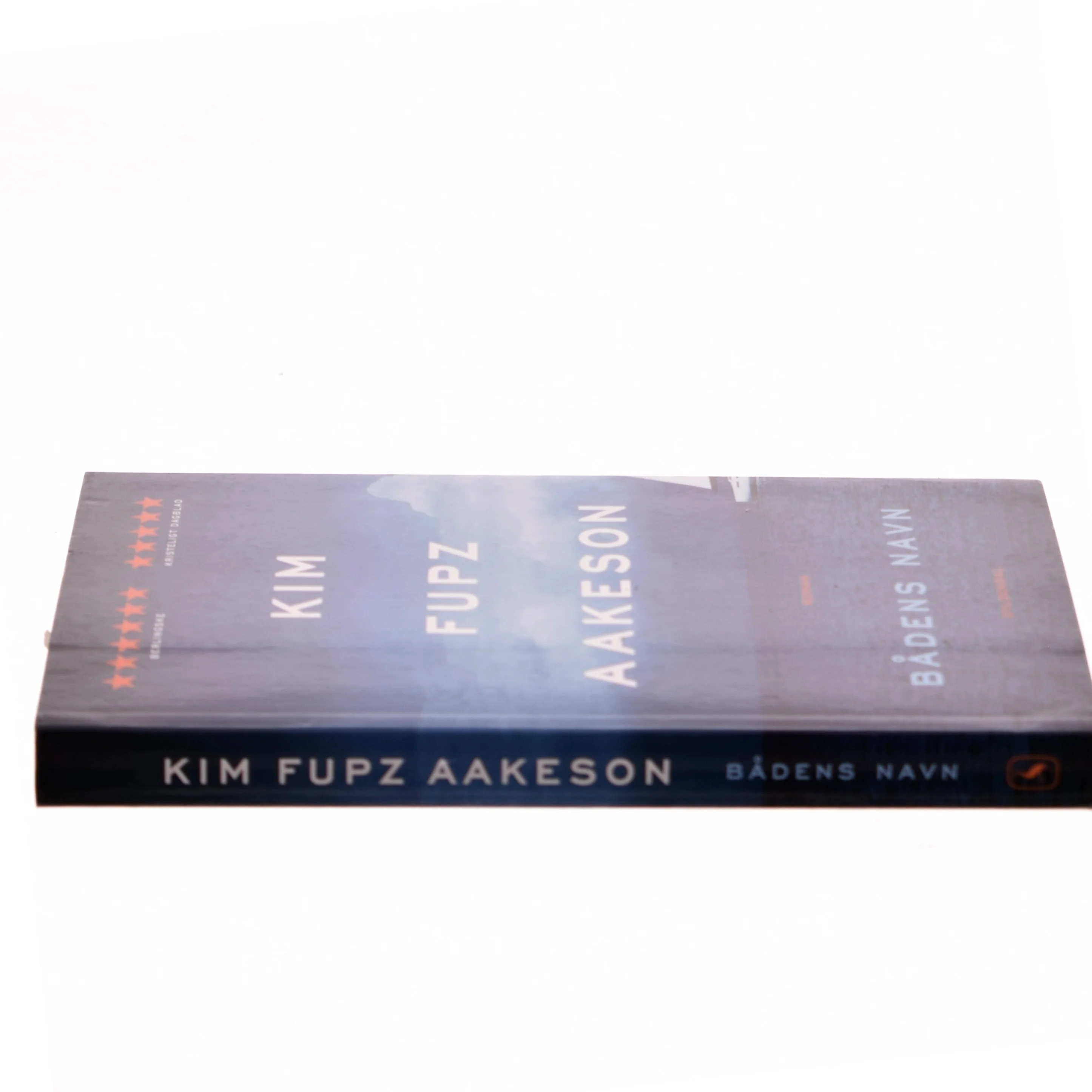 Bådens navn : roman af Kim Fupz Aakeson (Bog)