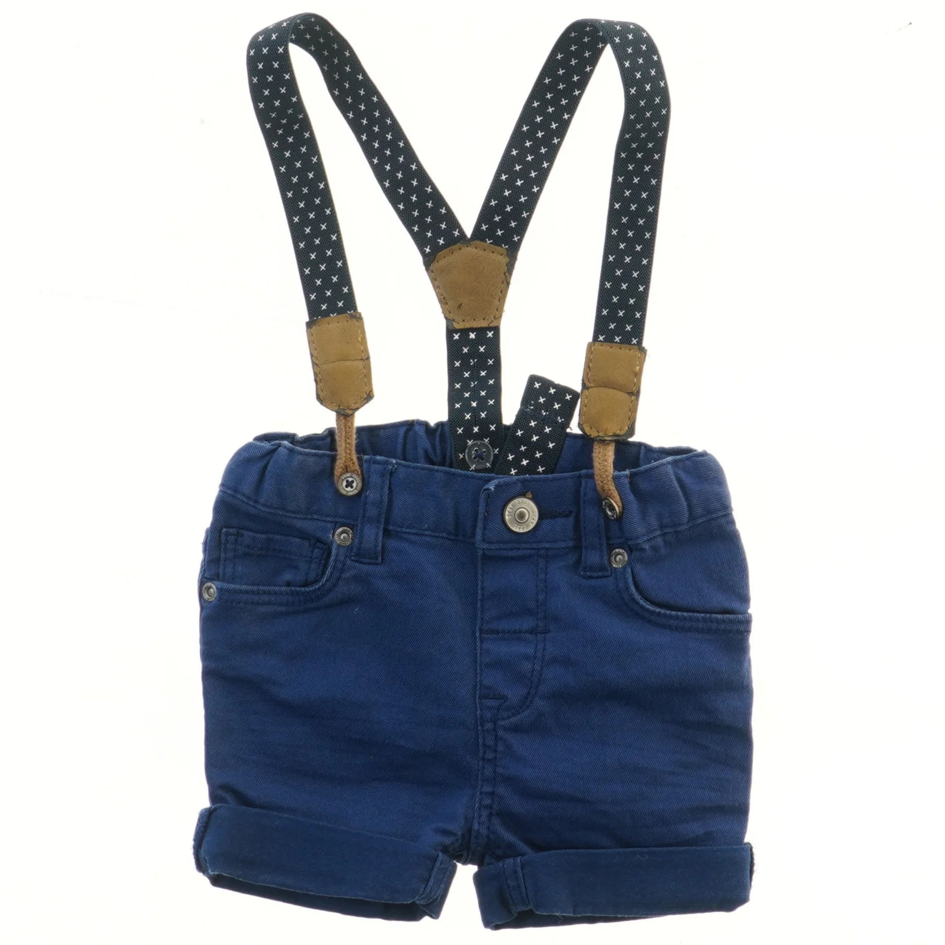 Shorts med seler fra H&M (str. 68)