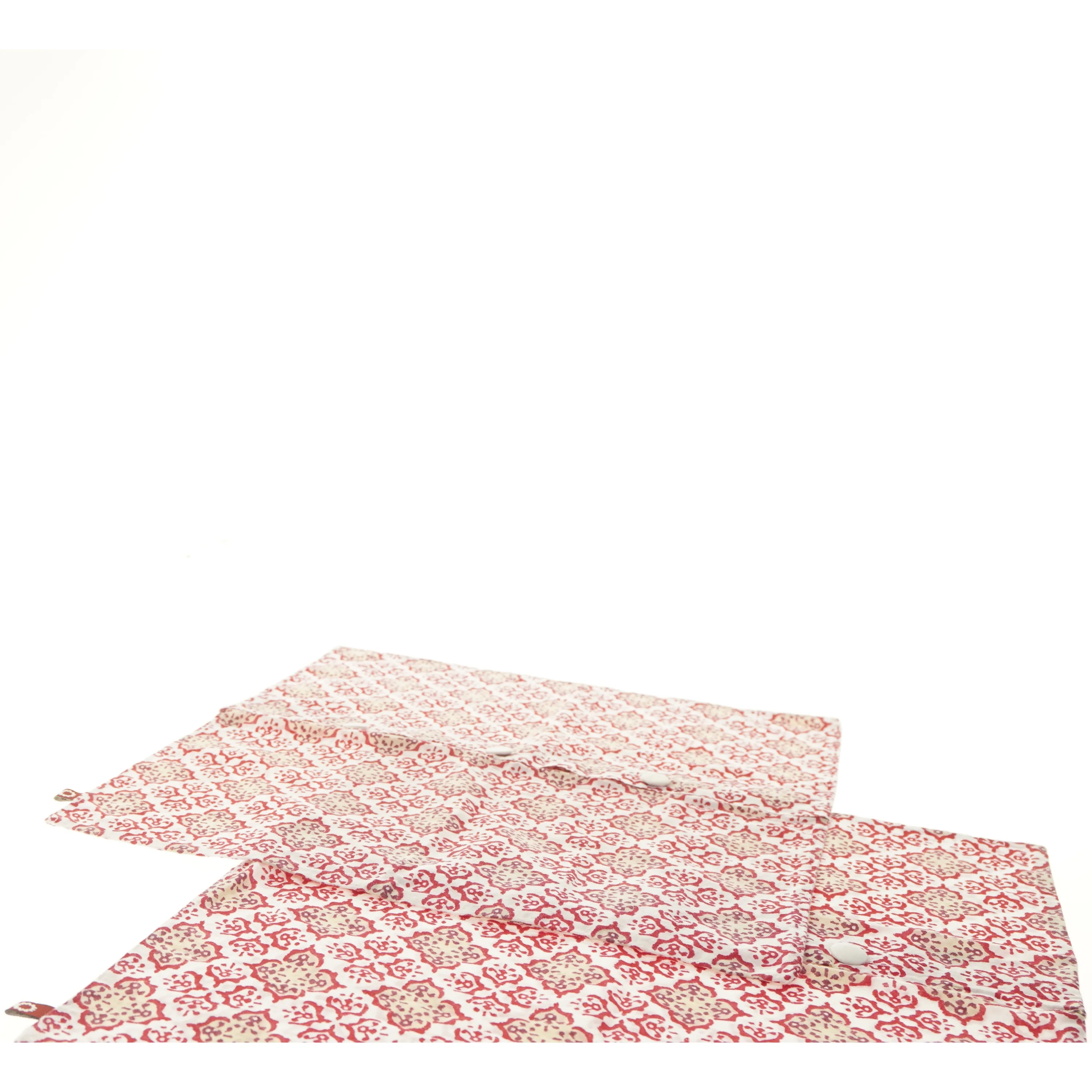 Sæt af røde mønstrede stofstykker (str. 2 styk, 47x50 cm)