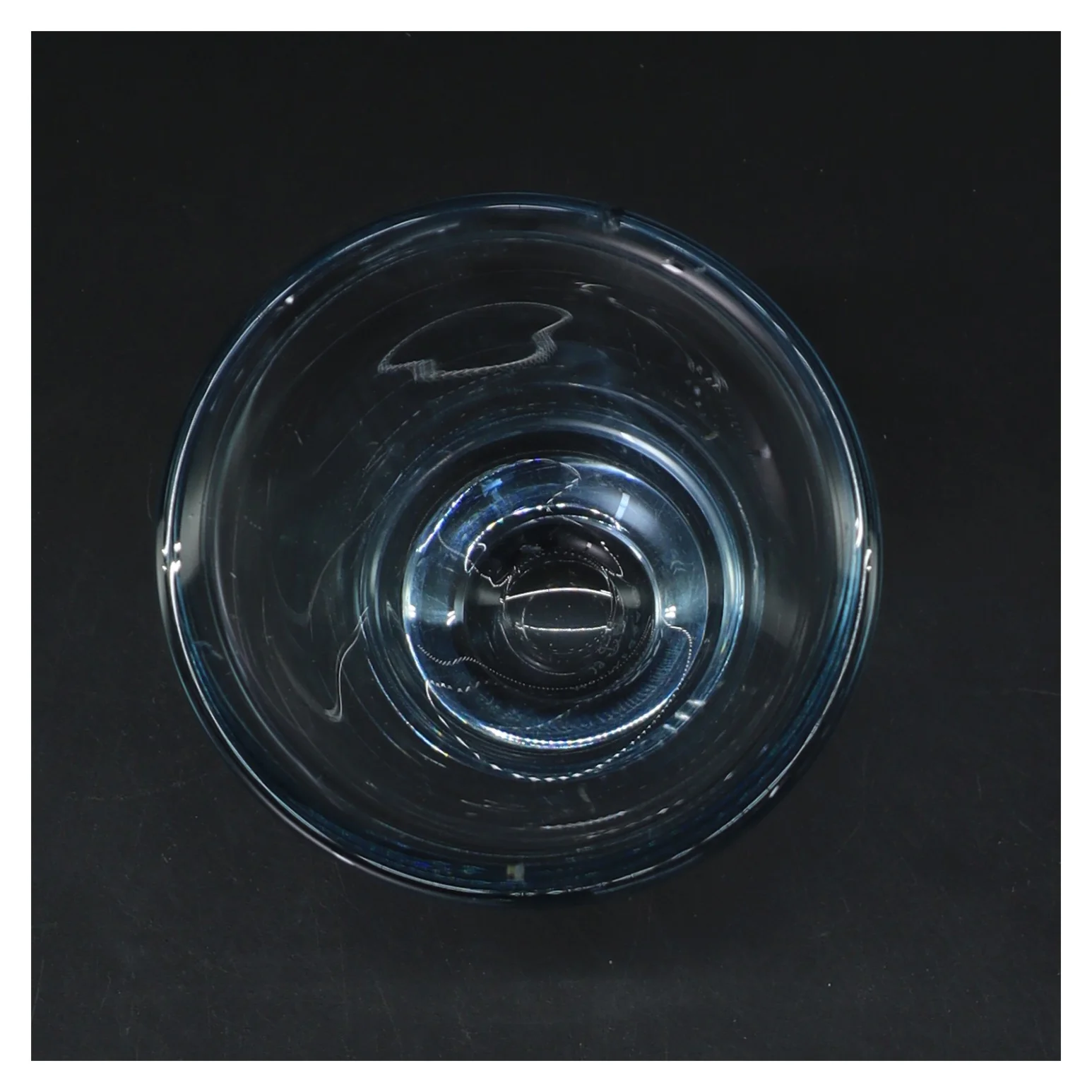 Transparent glasvase fra Holmegaard (str. Ø 10 cm højde 10 cm)