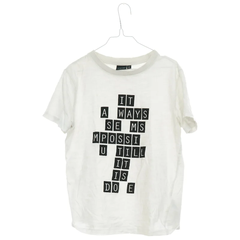 T-Shirt fra LMTD (str. 152 cm)