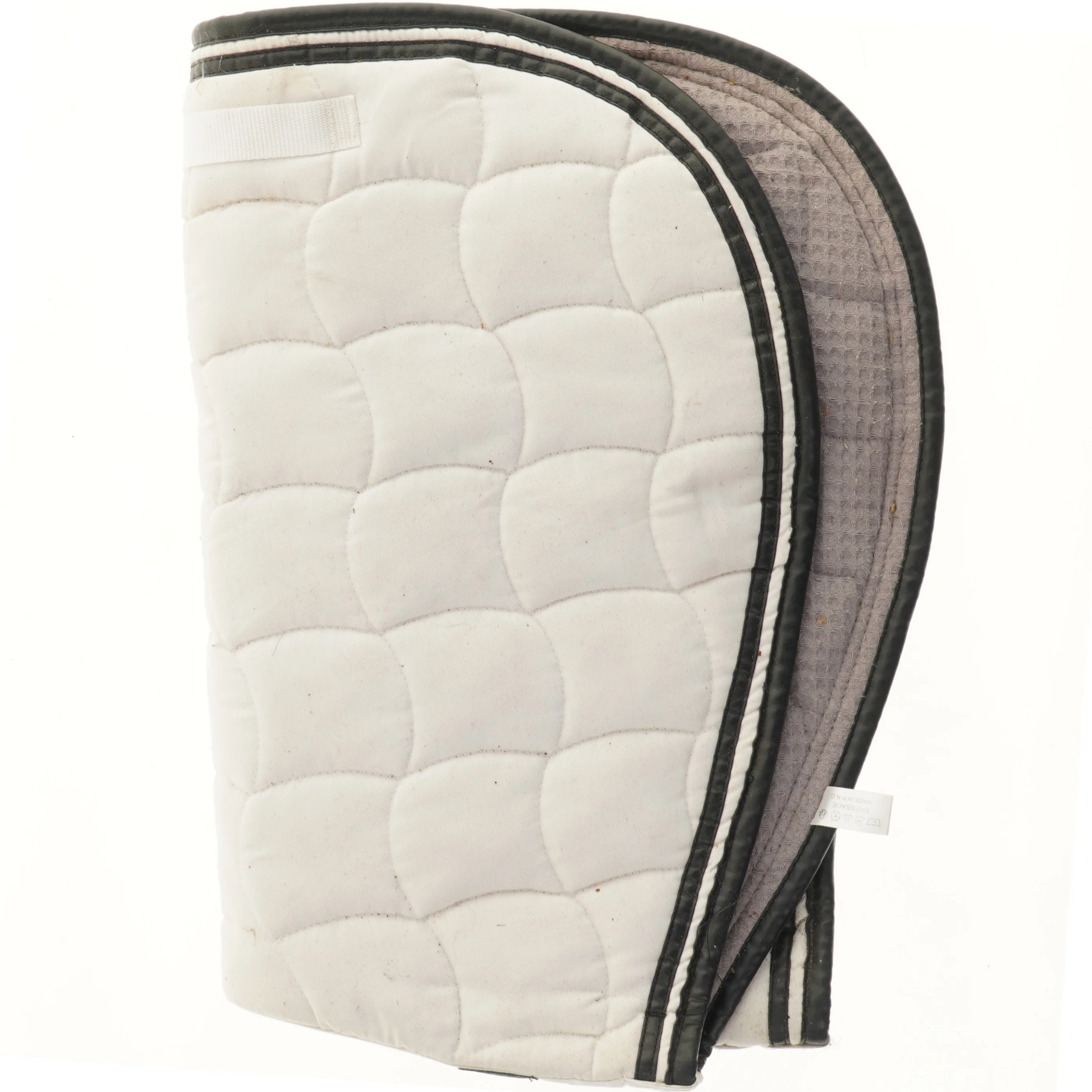 Hvid sadelunderlag fra Harcour (str. 67x100 cm)