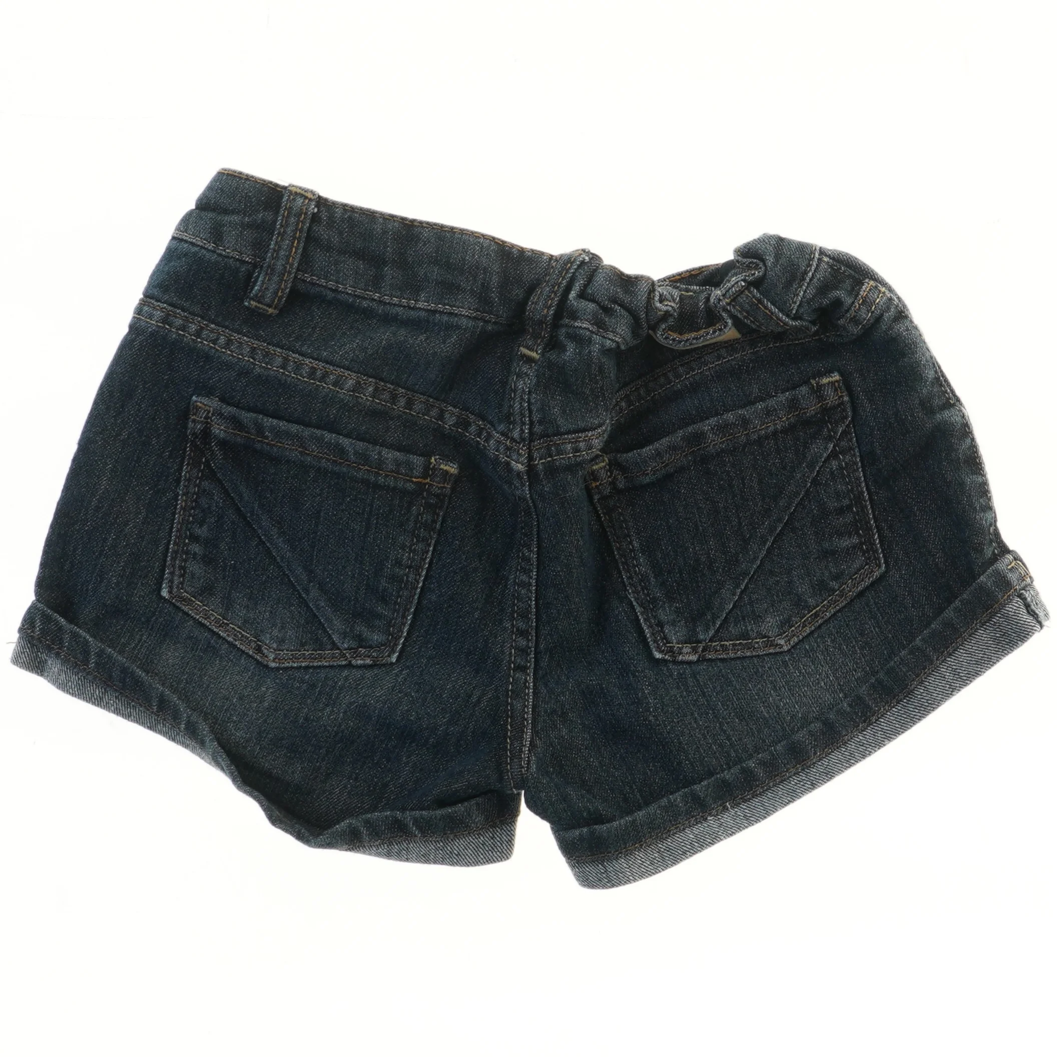 Denim Shorts (str. 152)