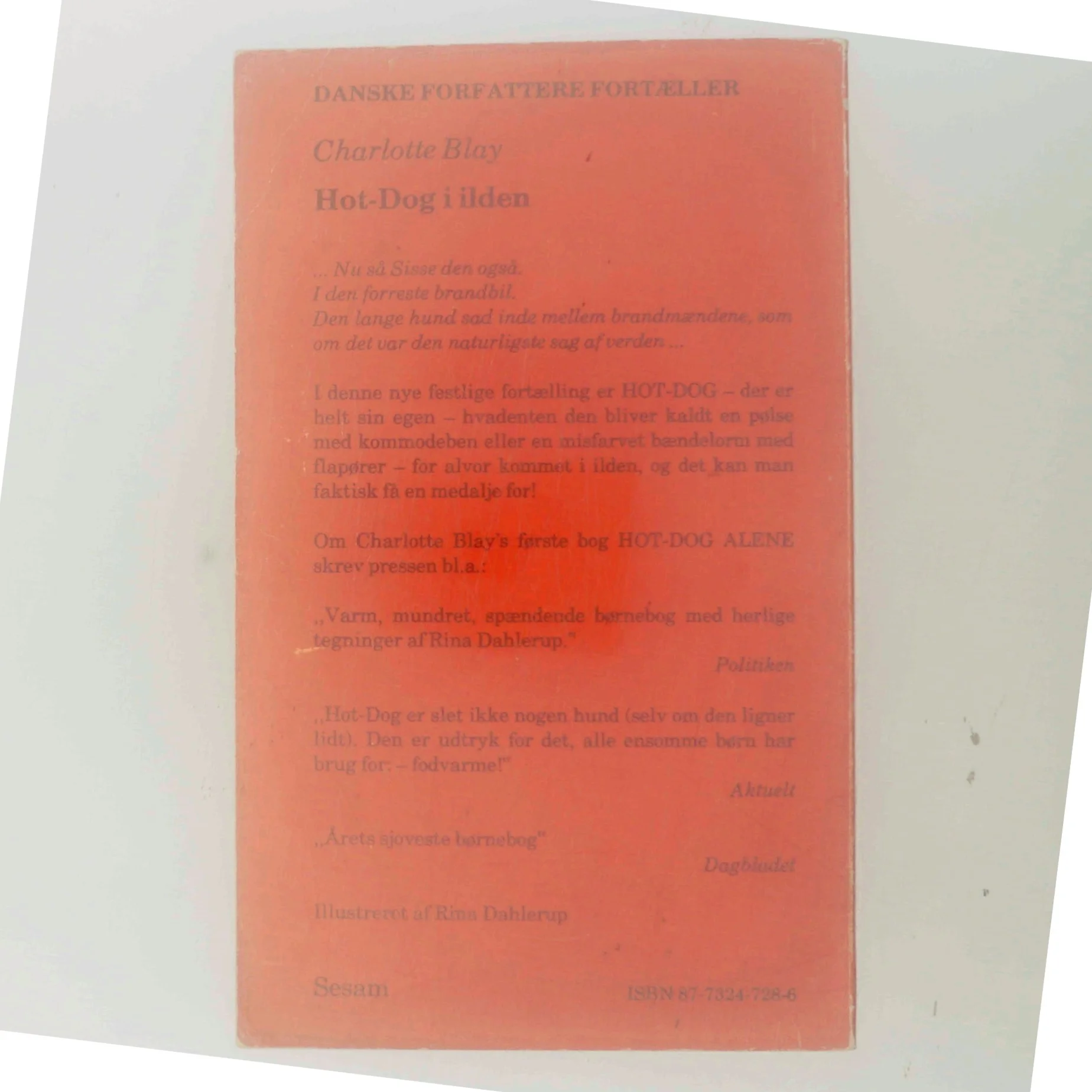 Hot-Dog i ilden af Charlotte Blay (Bog)