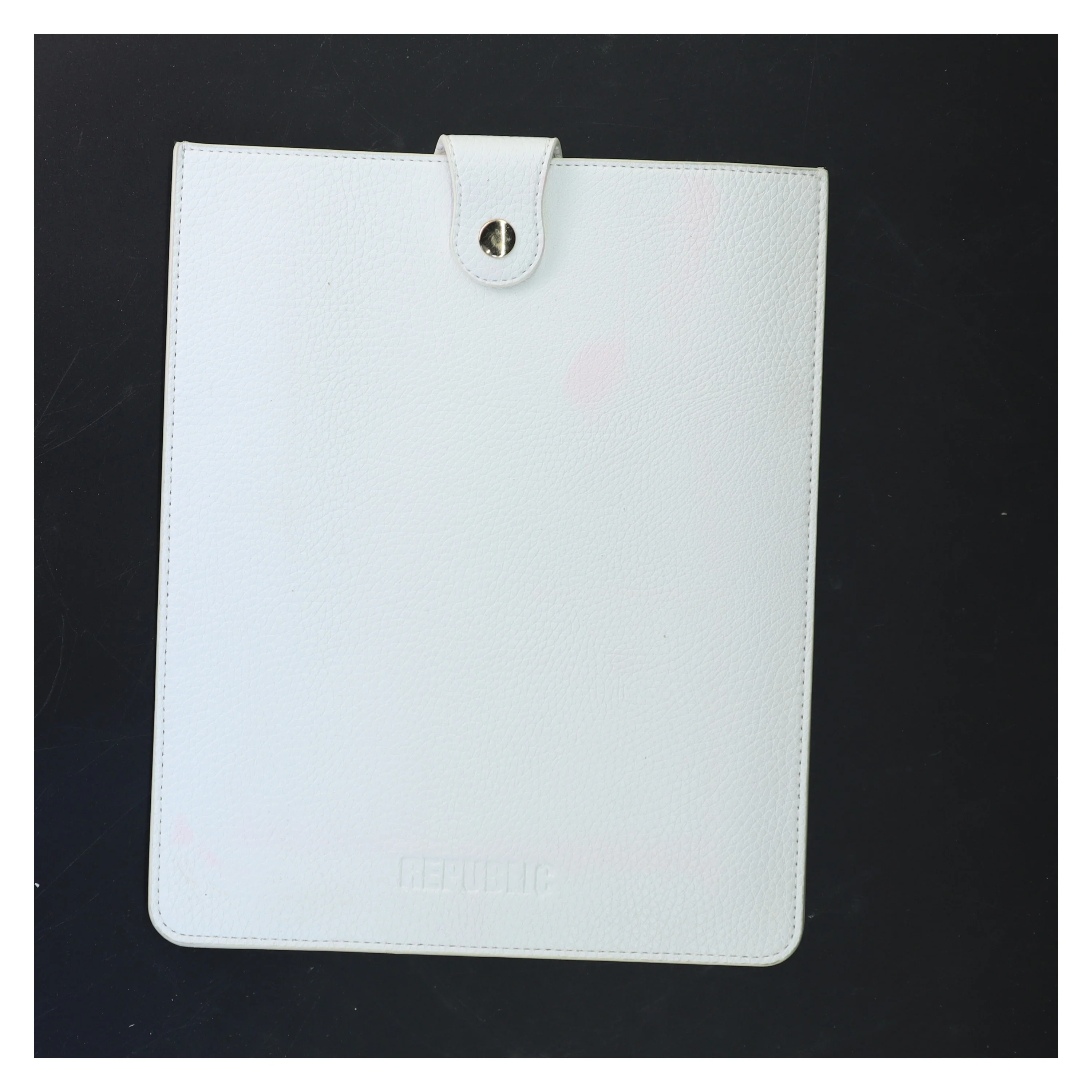 Hvid tabletsleeve (str. 26x22 cm)