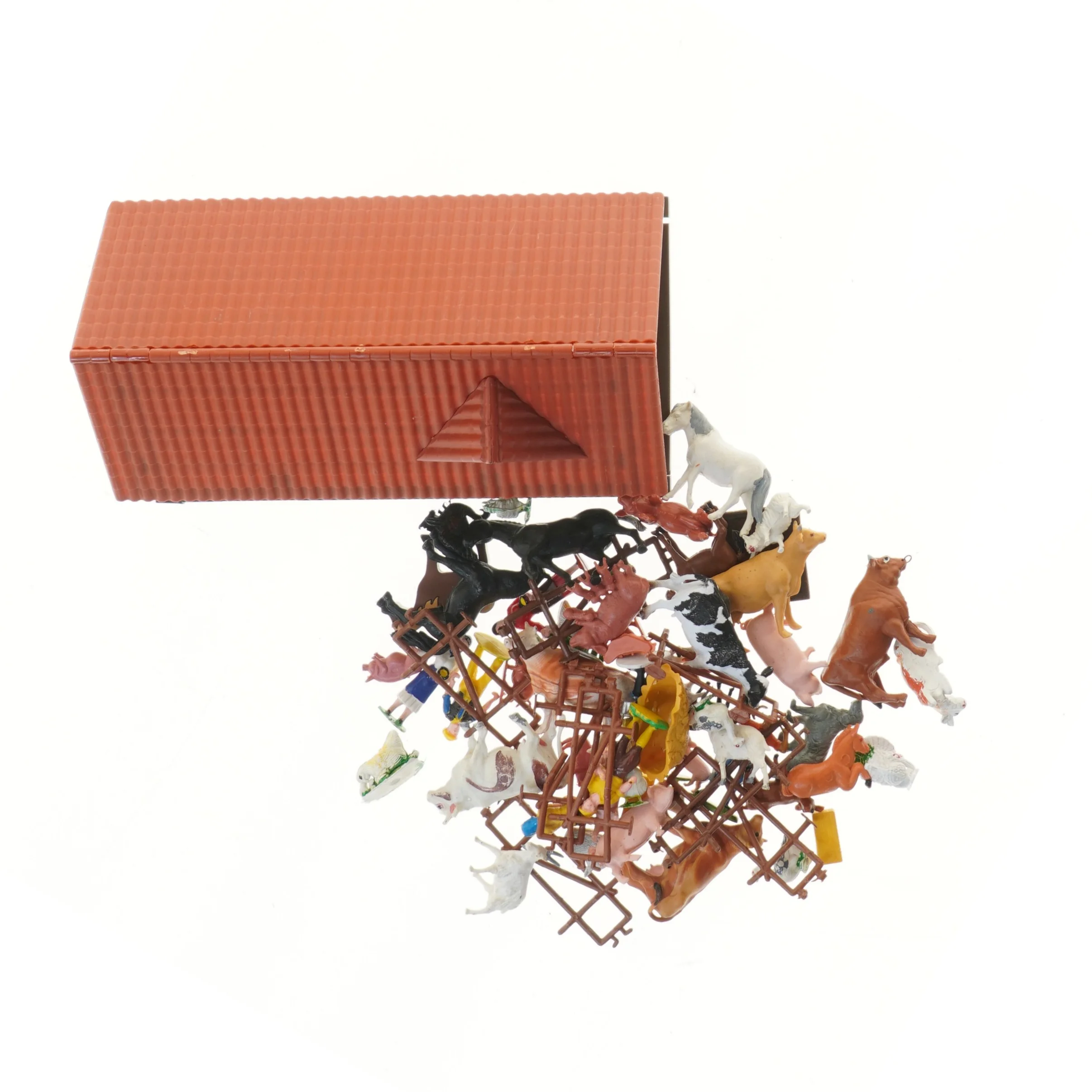 Legehus med figurer (str. 24x14x15 cm)