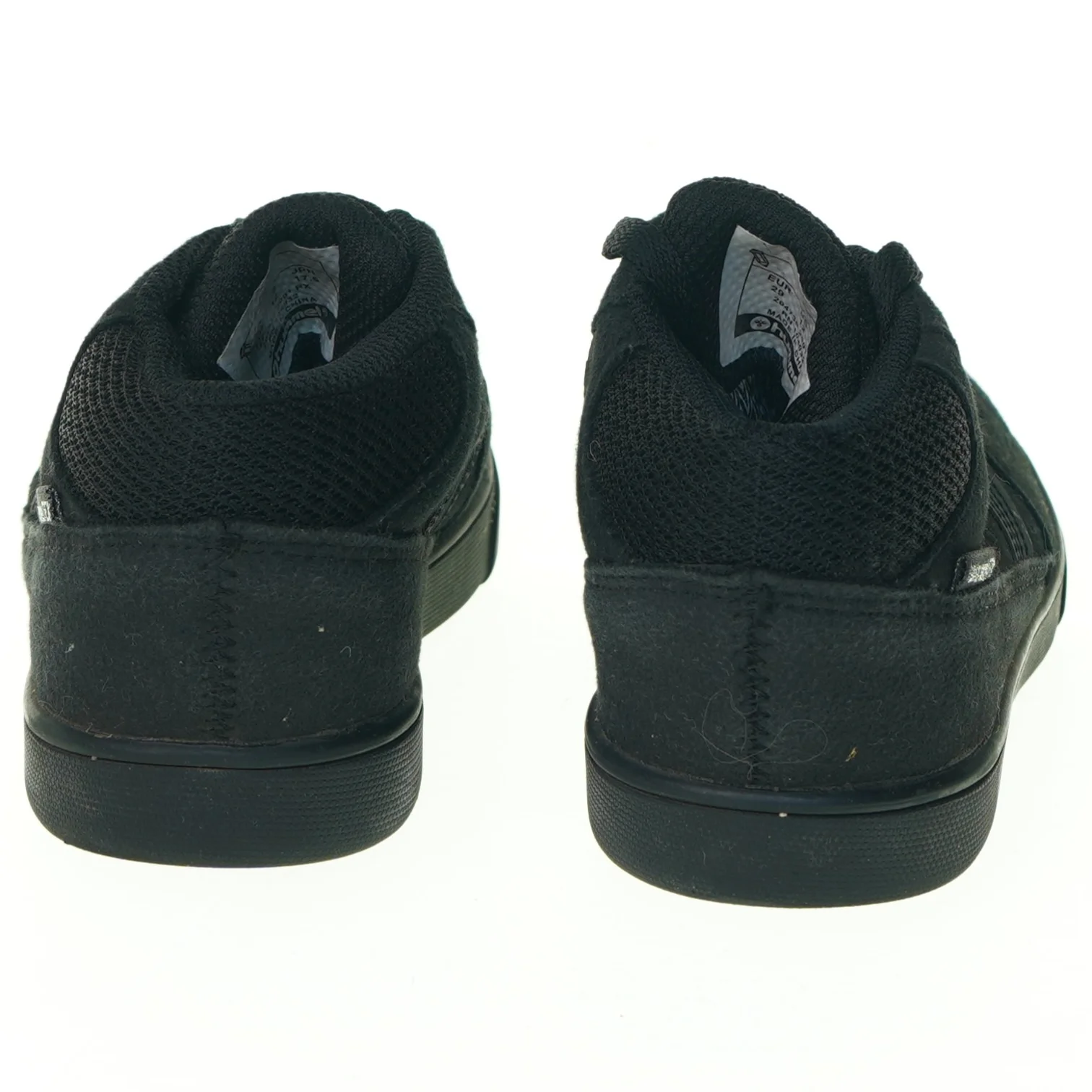 Sko fra Hummel (str. 29)