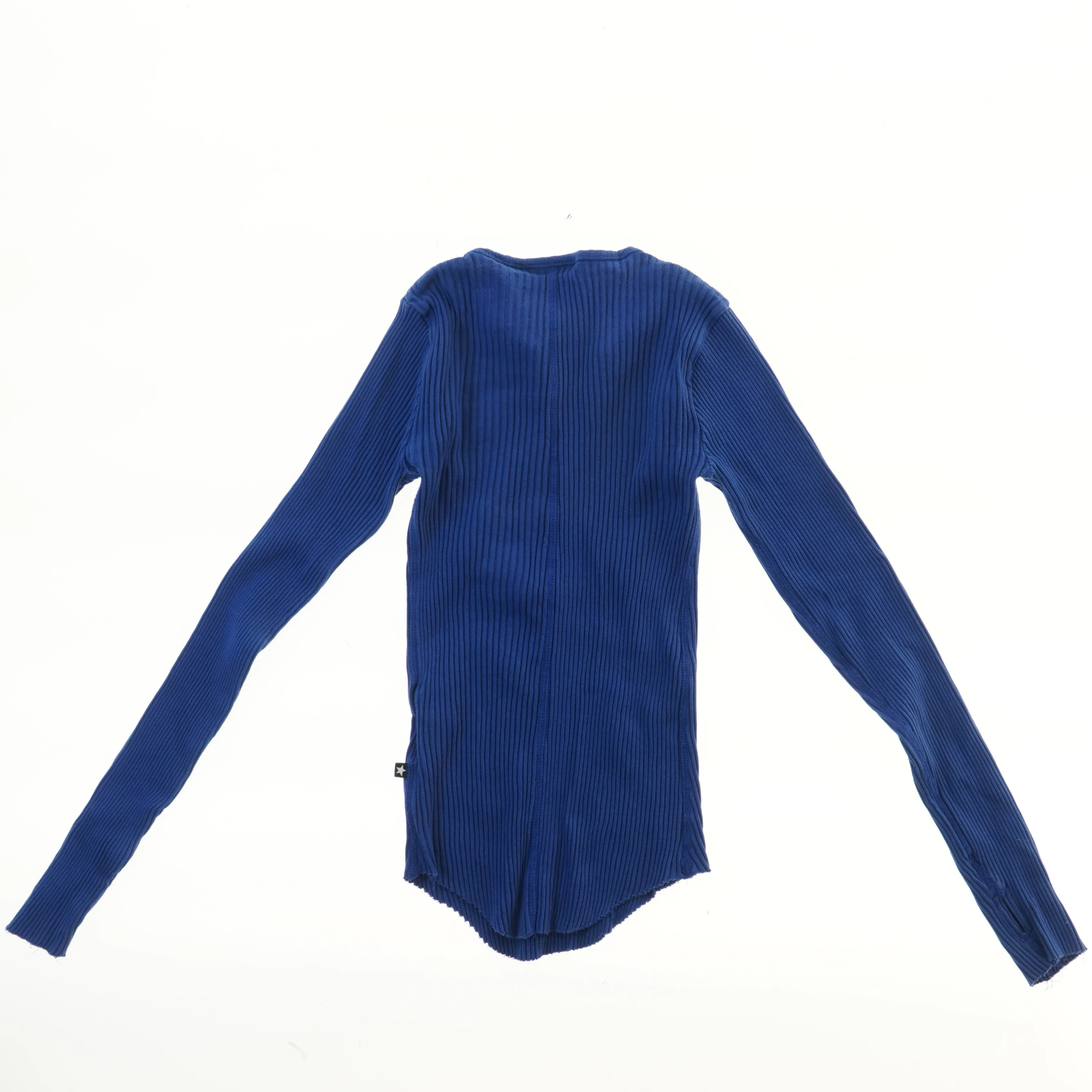 Langærmet bluse fra Molo (str. 152)