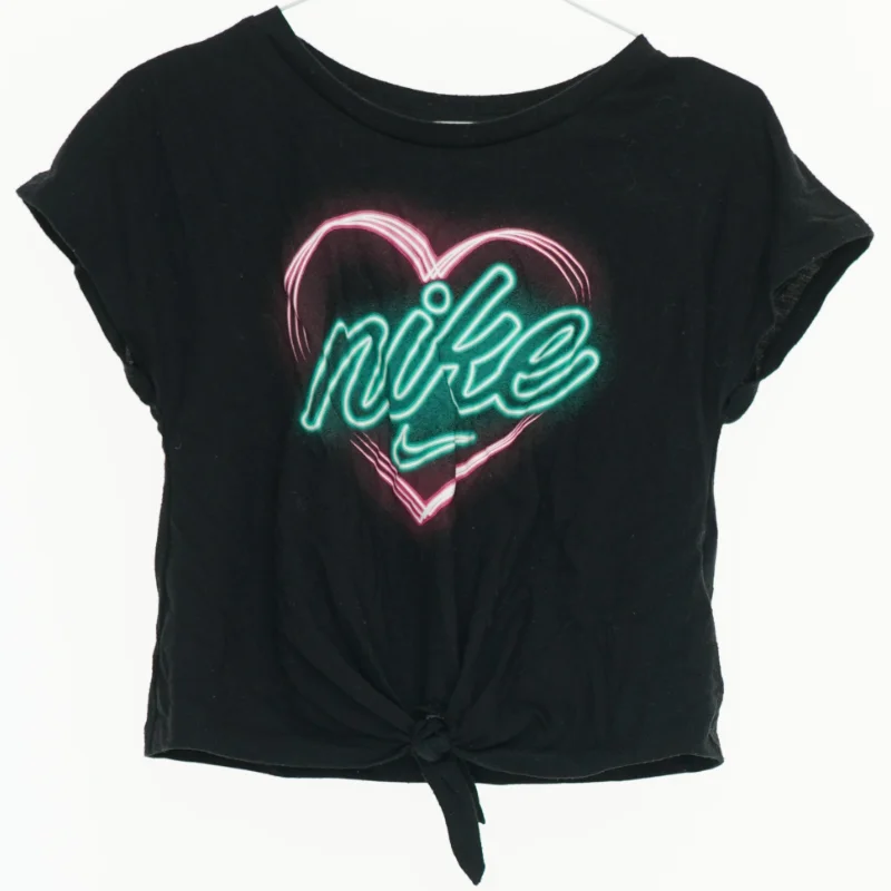 T-Shirt fra Nike (str. 116 cm)