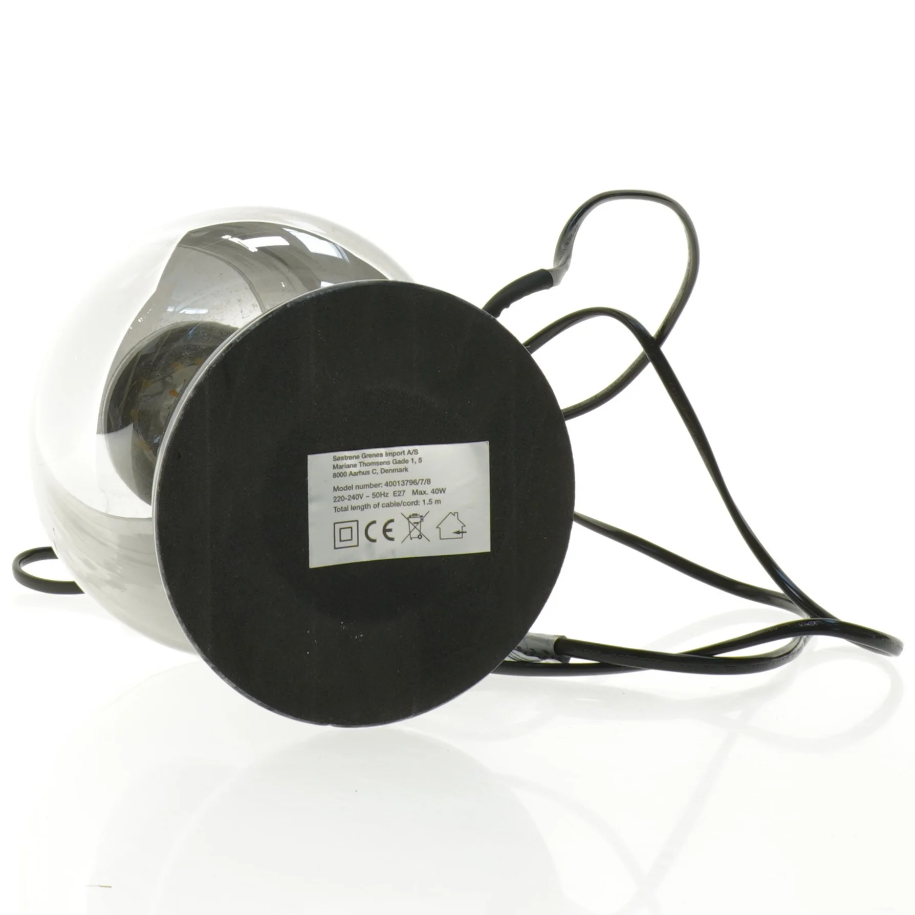 Bordlampe med marmor base fra Søstrene Grene (str. 23 x 14 cm)