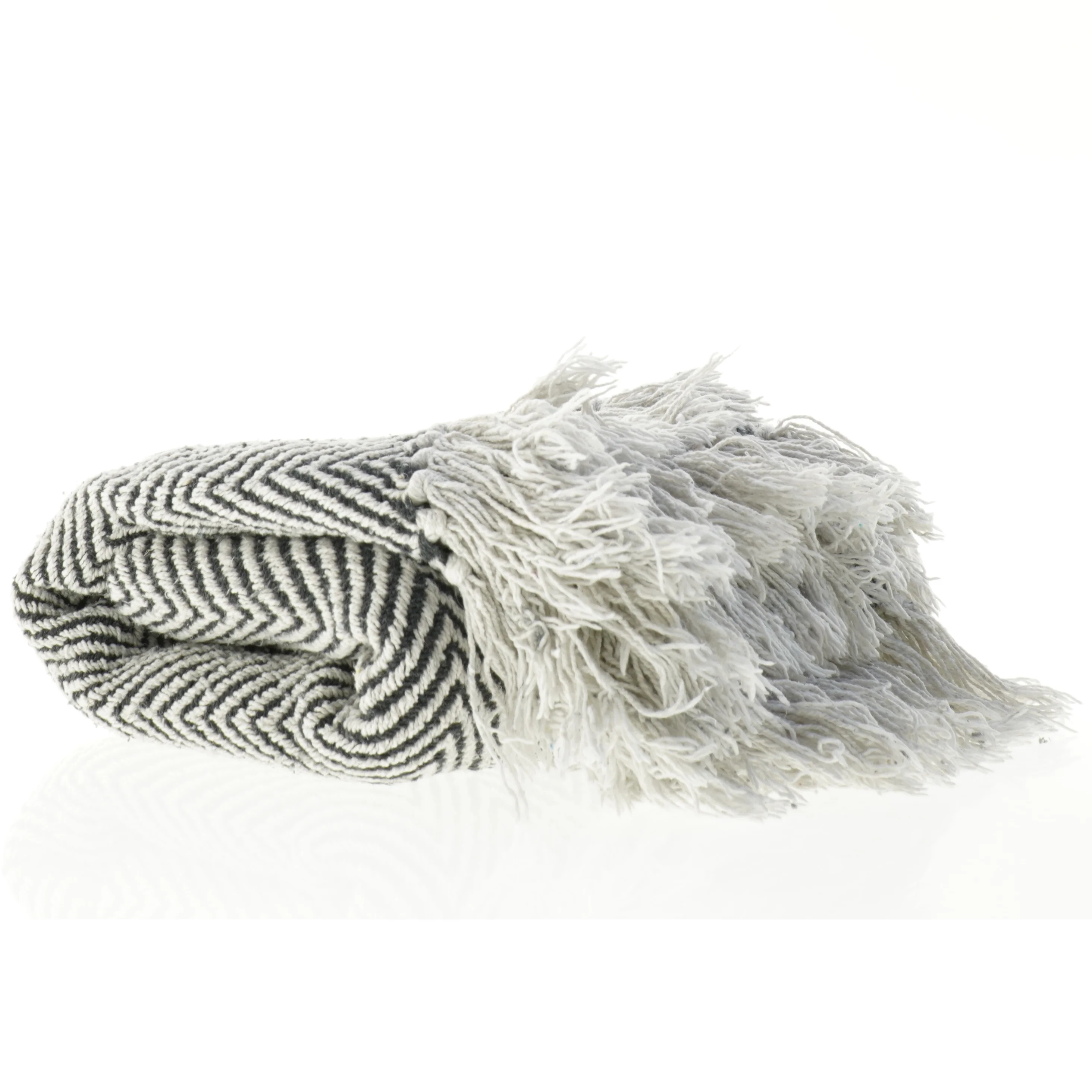 Stribet tæppe med frynser fra Netto (str. 128 x 113 cm)