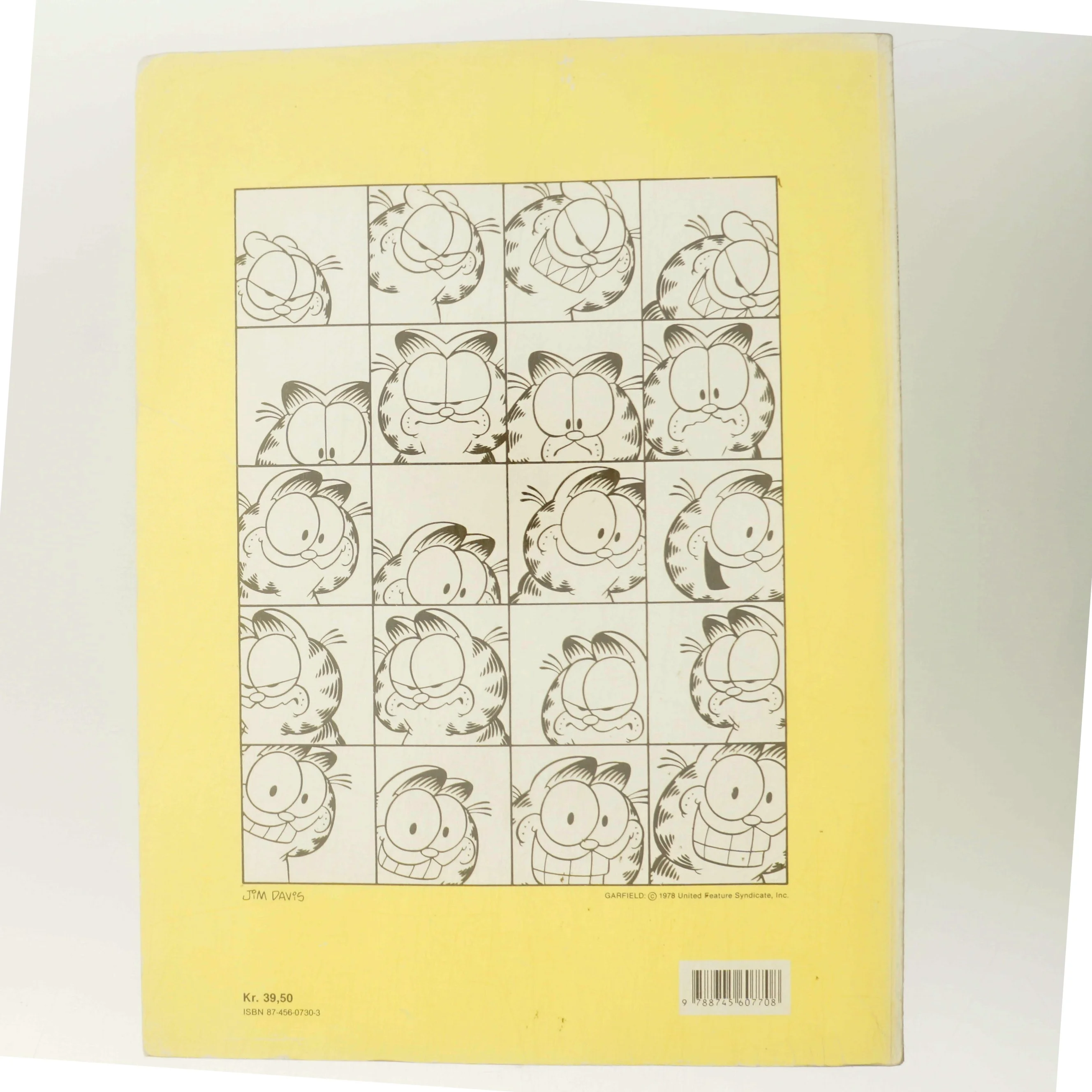 Garfield løber panden mod muren / af Jim Davis (Bog)