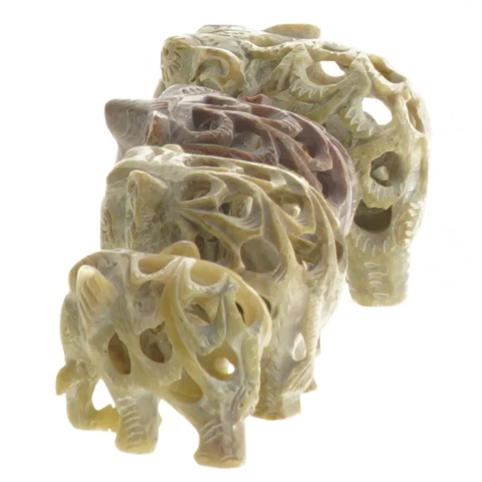 Figurer af elefanter i sten (str. 6-4 cm)