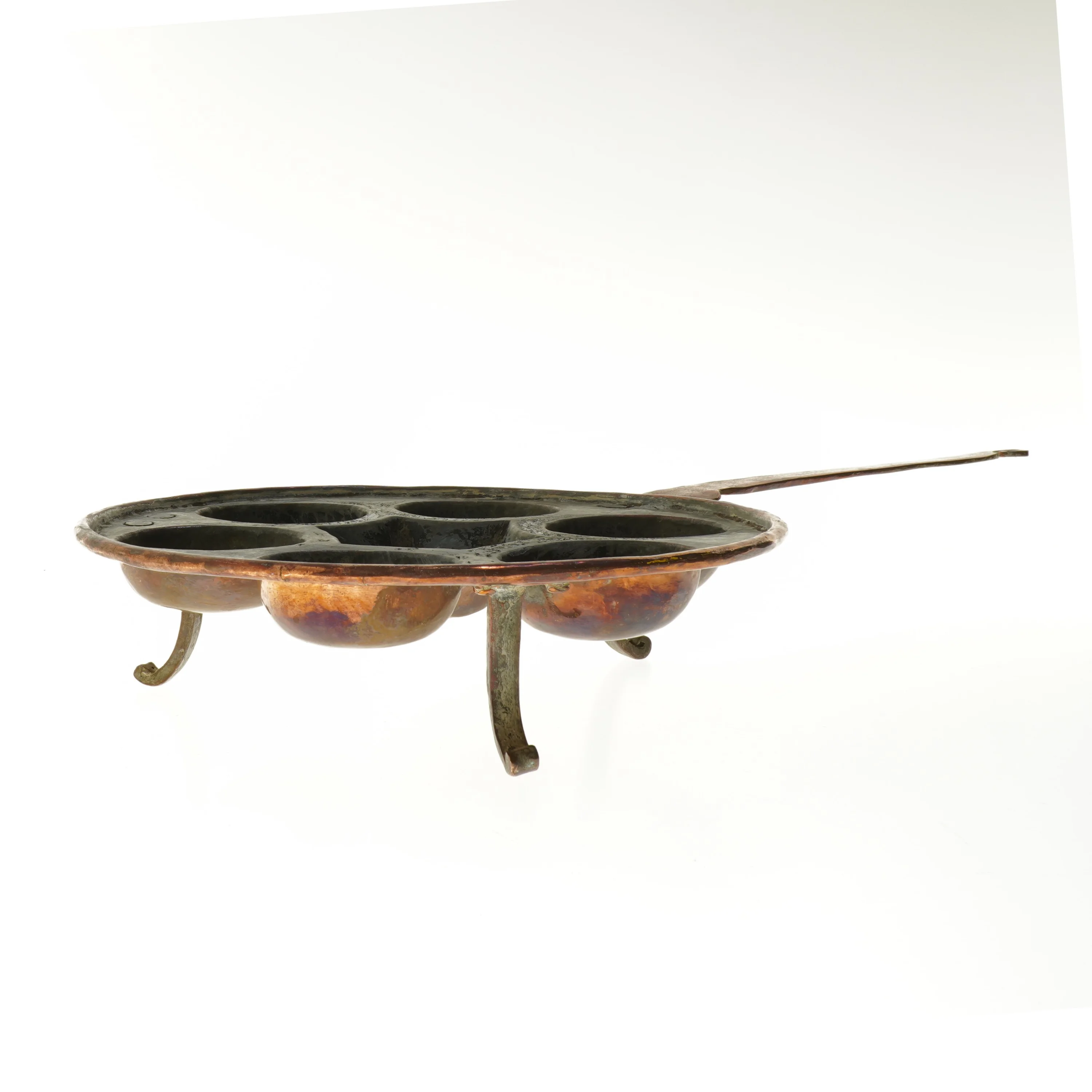 Gammel æbleskivepande (str. Ø 30 cm)