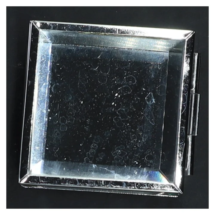 Glas smykkeæske (str. 6x6x3,5 cm)