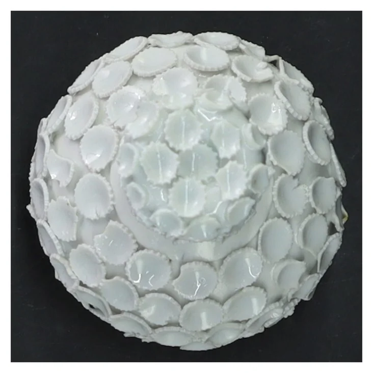 Hvid dekorativ flaske med låg (str. 12 cm)