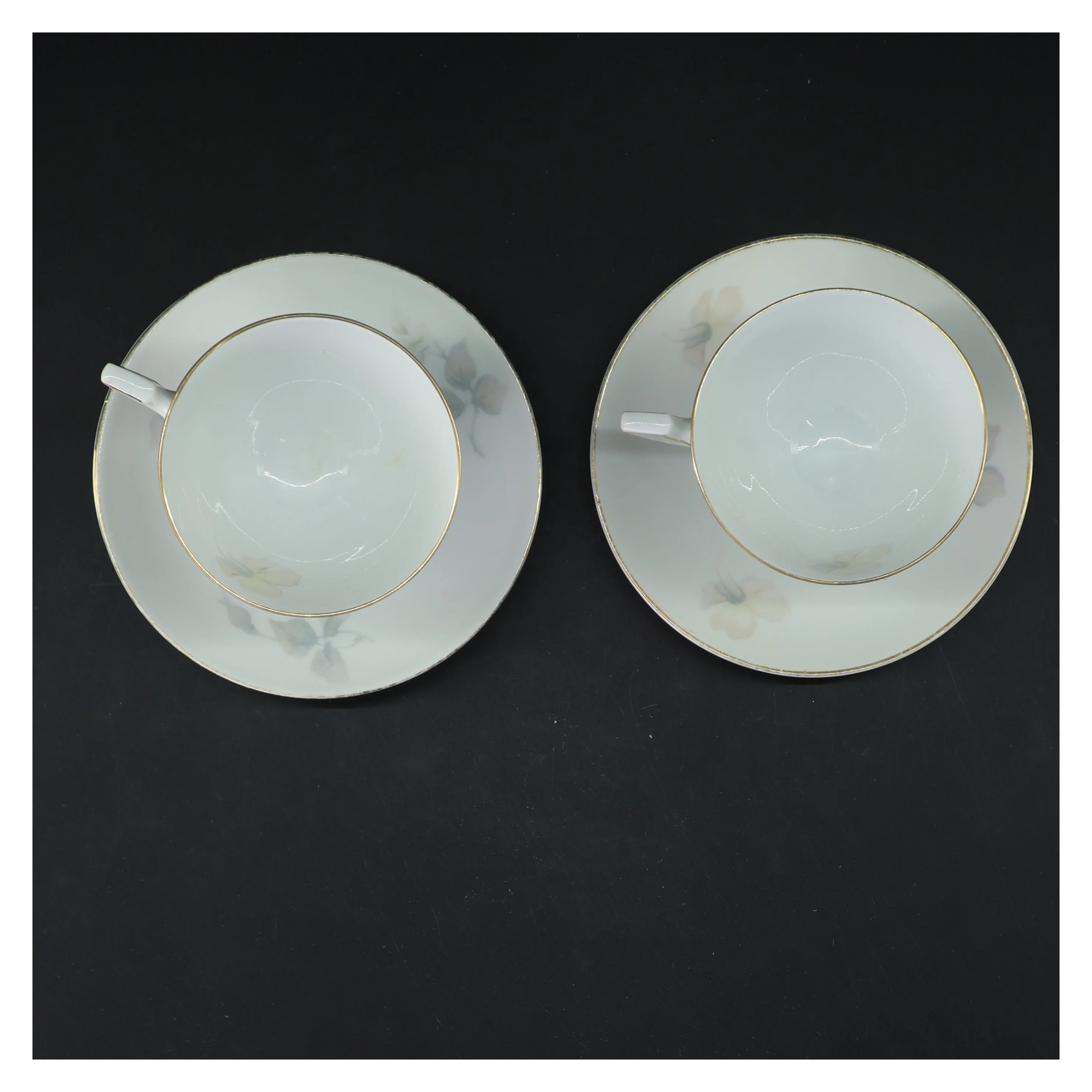 Sæt af 3 tekopper med underkopper (str. 3 stk Ø 13 & 8,5 cm)