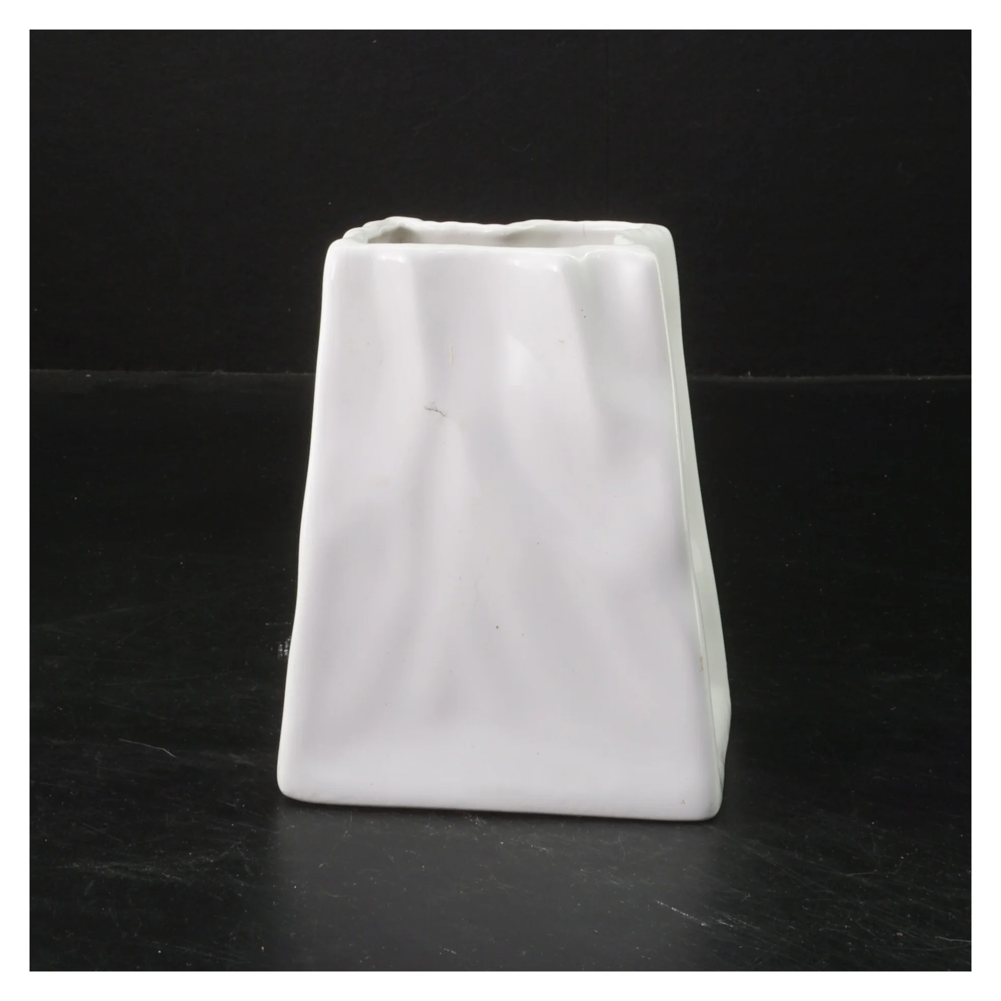  fra Elpa (str. 11,5x9,5x7 cm)