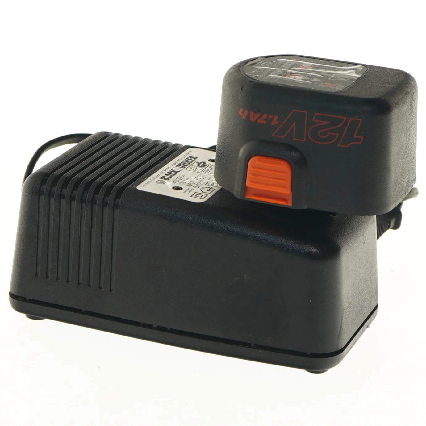 Black & Decker batterioplader og 12V batteri fra Black & Decker (str. 16x9 cm)