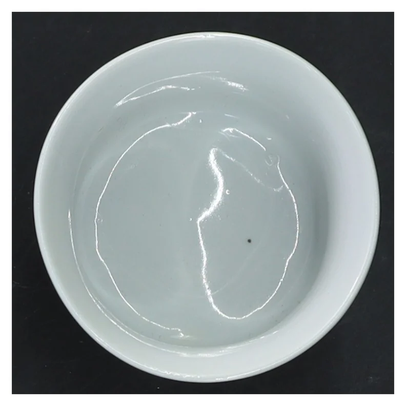 Hvid porcelænsvase (str. 7 cm)