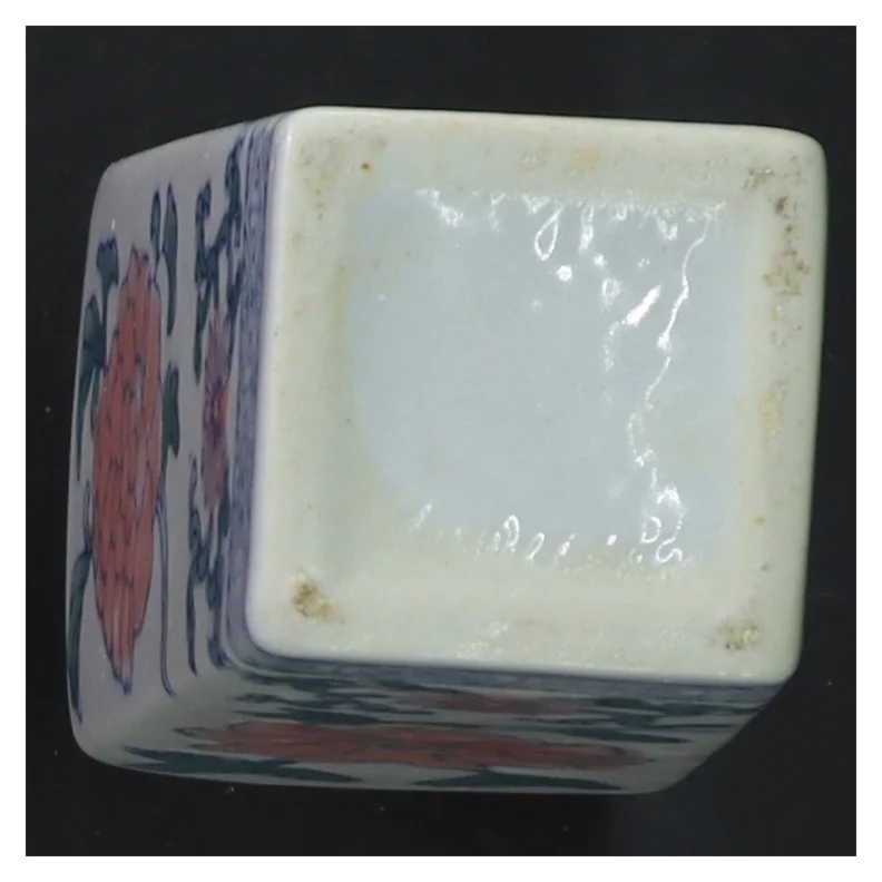 Kinesisk dekoreret vase (str. 18 cm)