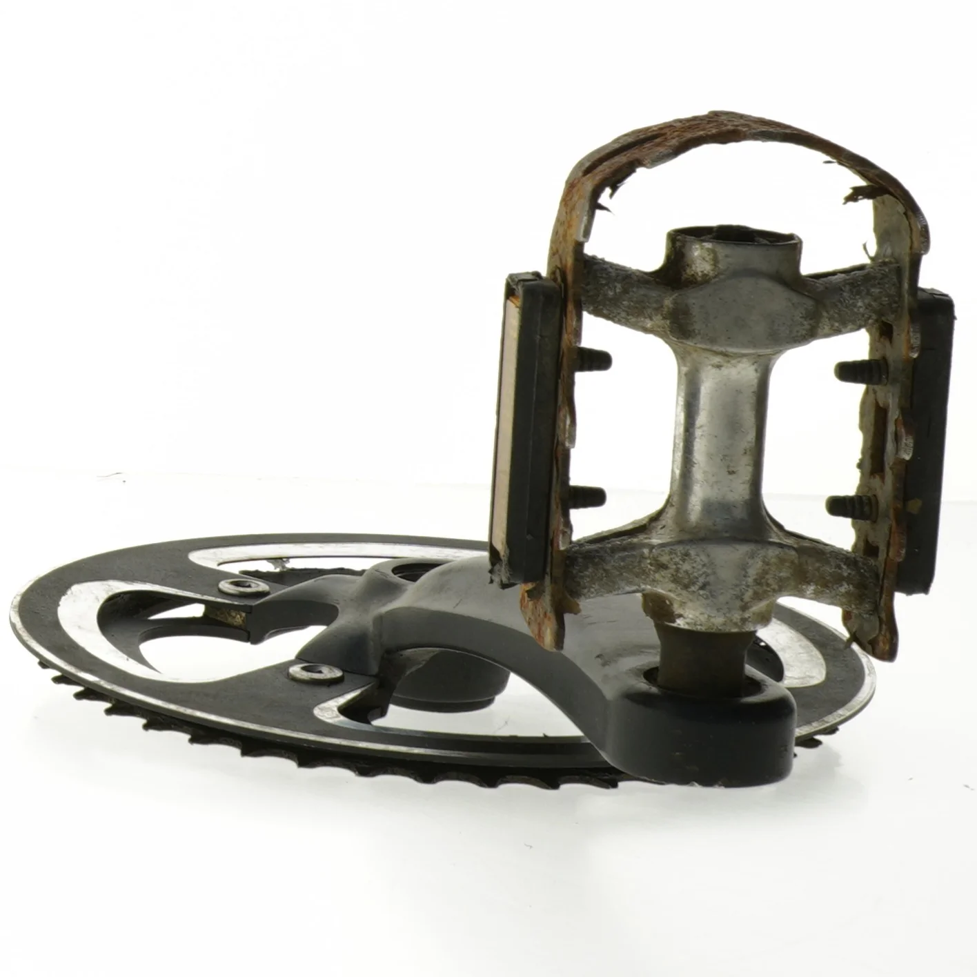 Cykelkranksæt med pedaler (kun højre arm) (str. 28. x 20 cm)