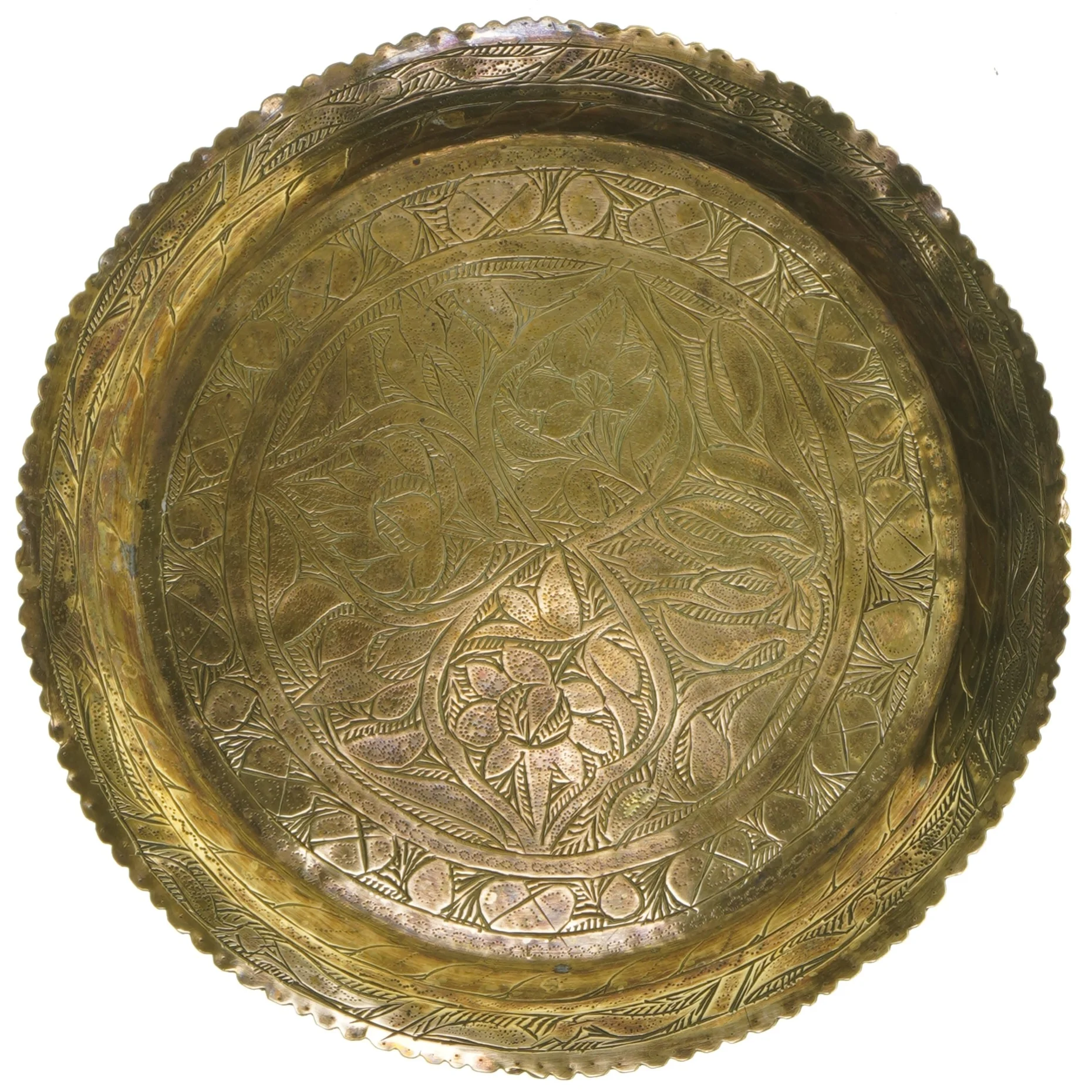 Messingfad med indgraveret mønster (str. Ø 23 cm)