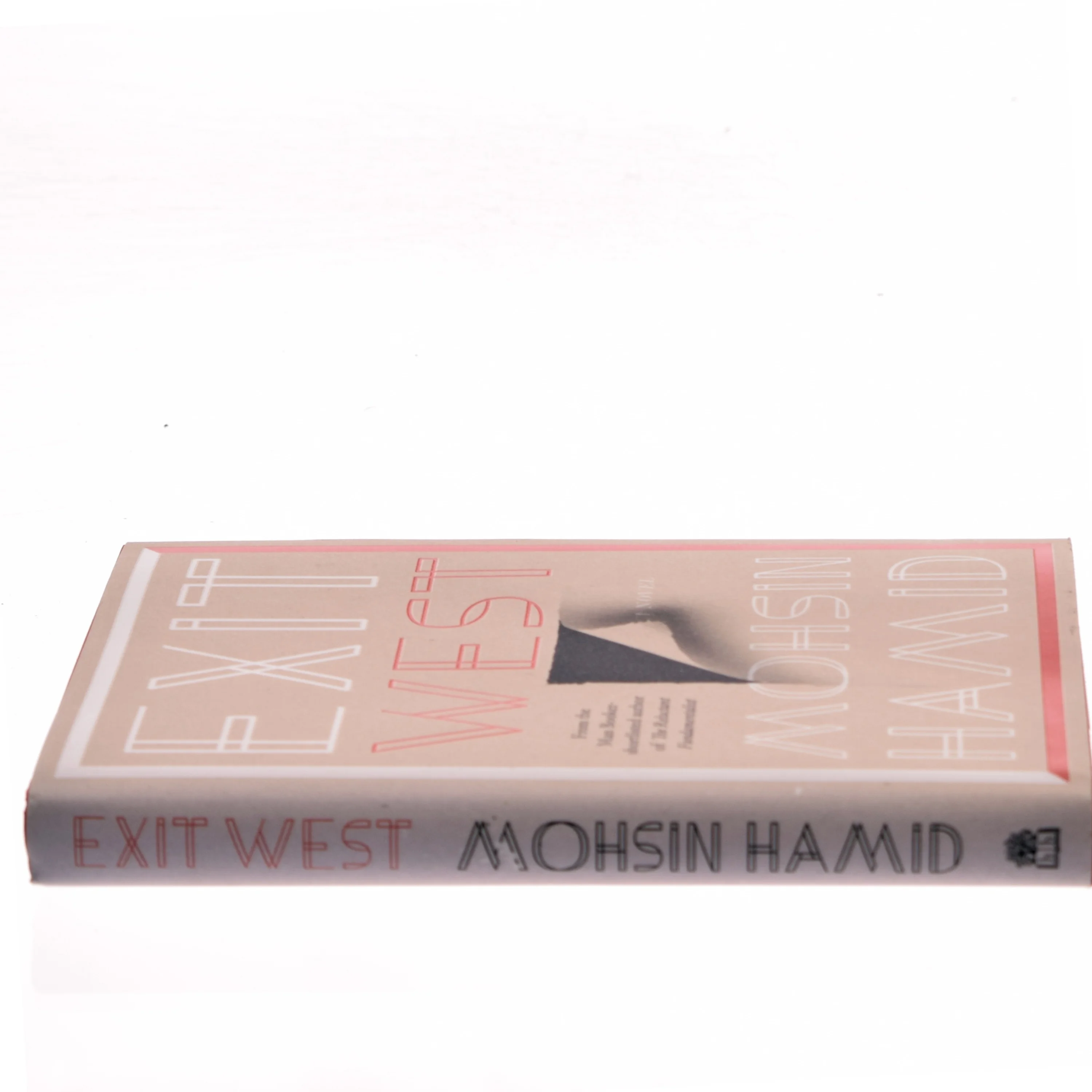 Exit West af Mohsin Hamid (Bog)