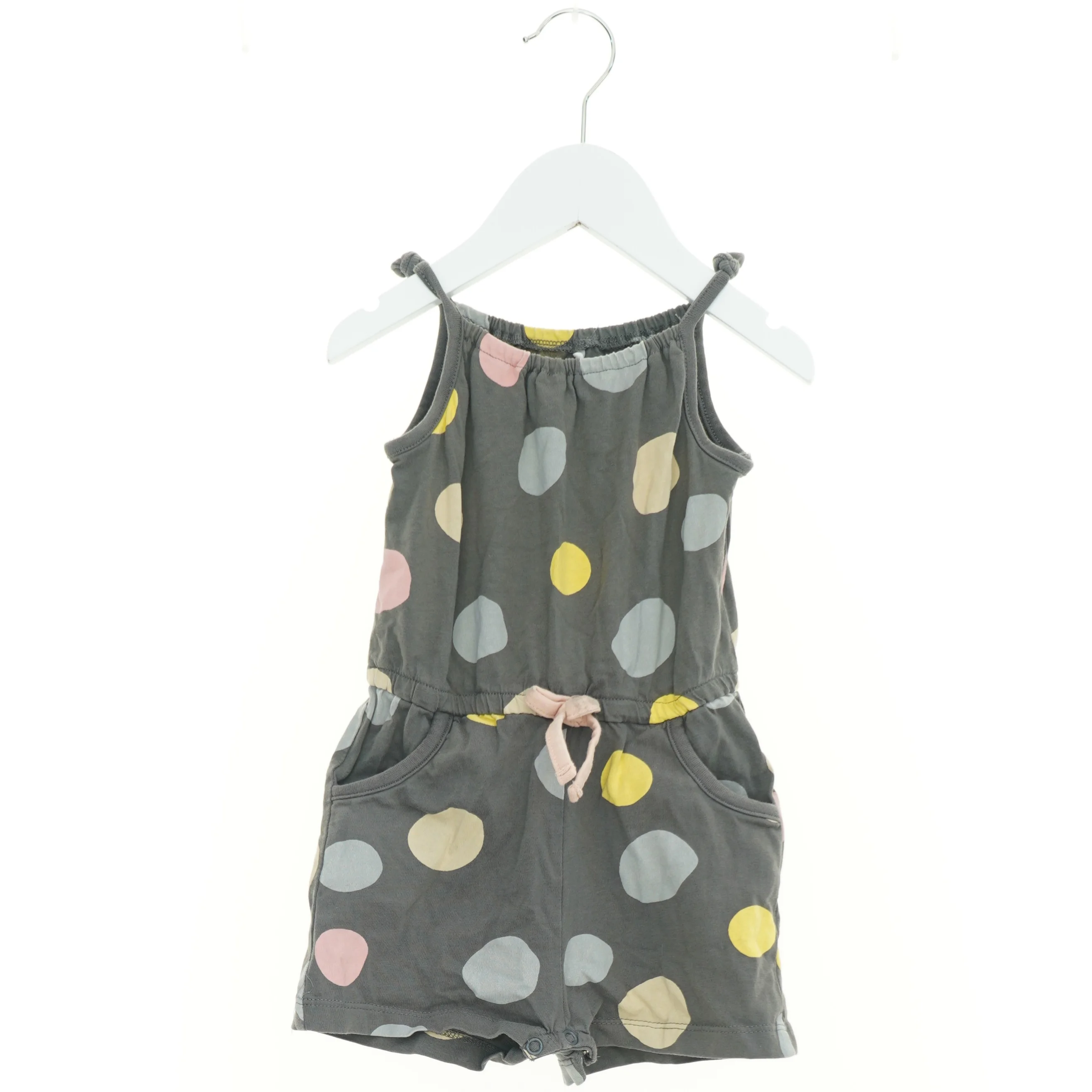 buksedragt fra Name It (str. 92 cm)