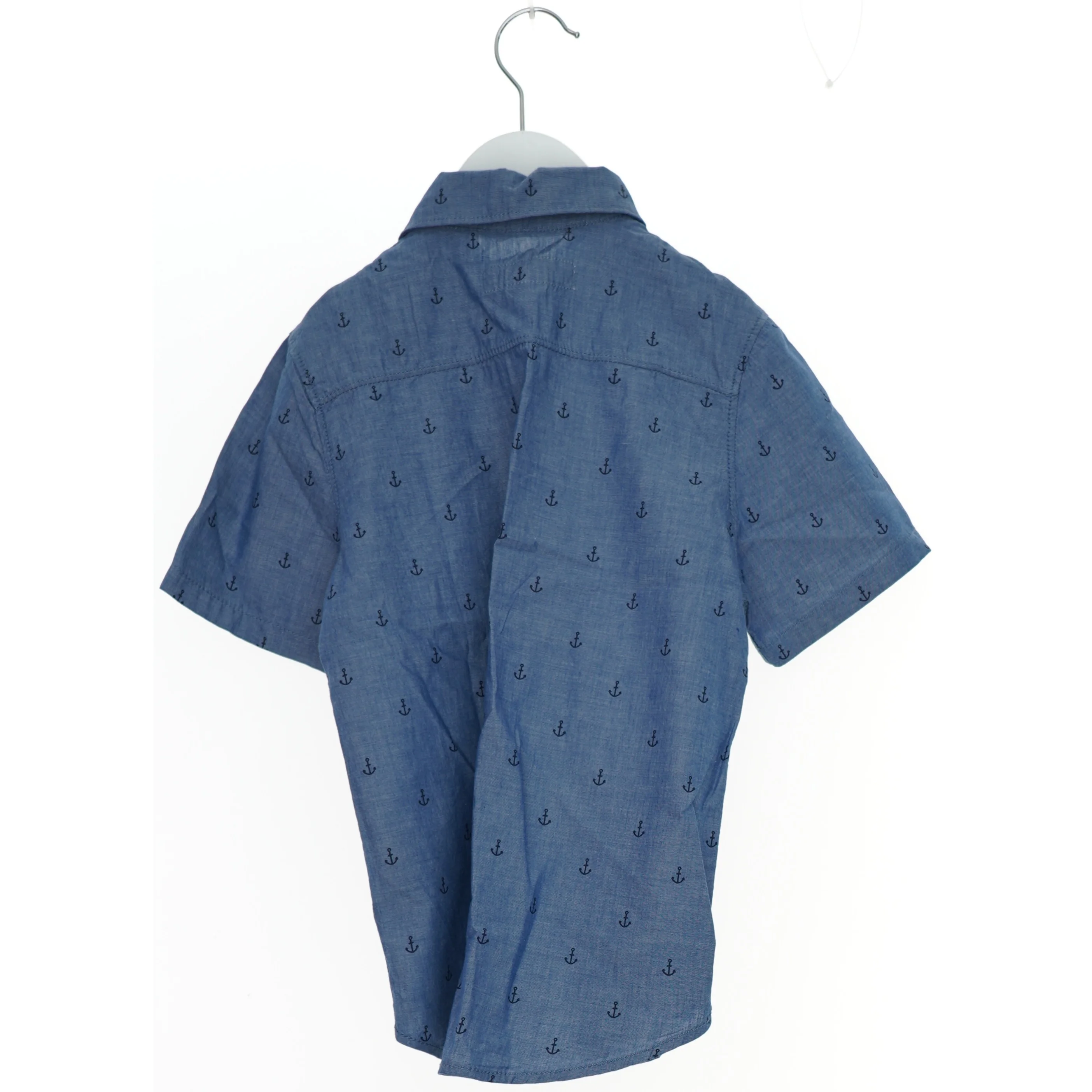 Skjorte med korte ærmer og ankerprint fra Logg (str. 122)