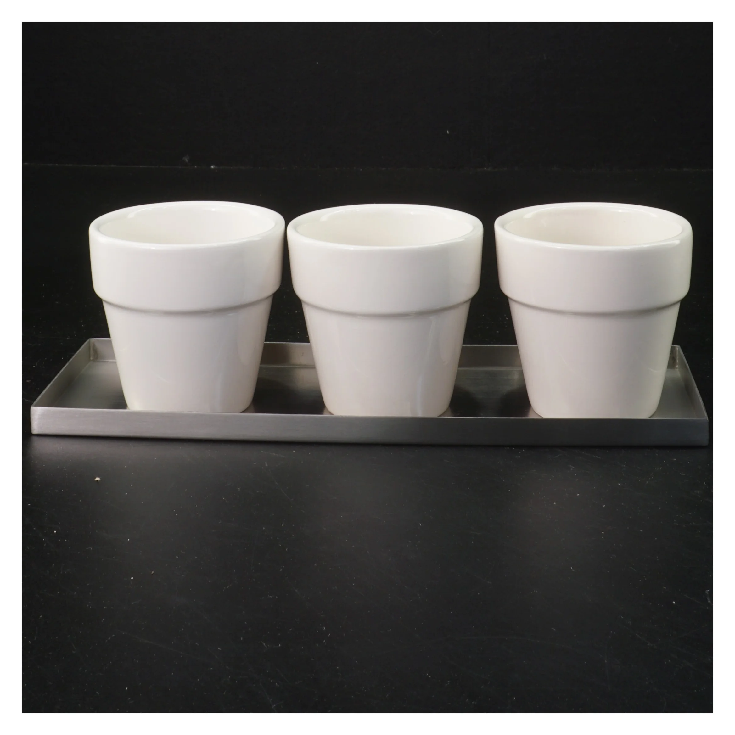 Sæt af krydderurtekrukker med stålbakke (str. 6 cm)