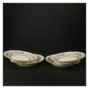 Porcelænstallerkener med blomstermotiv fra Pirken Hammer (str. Ø. 19 cm)