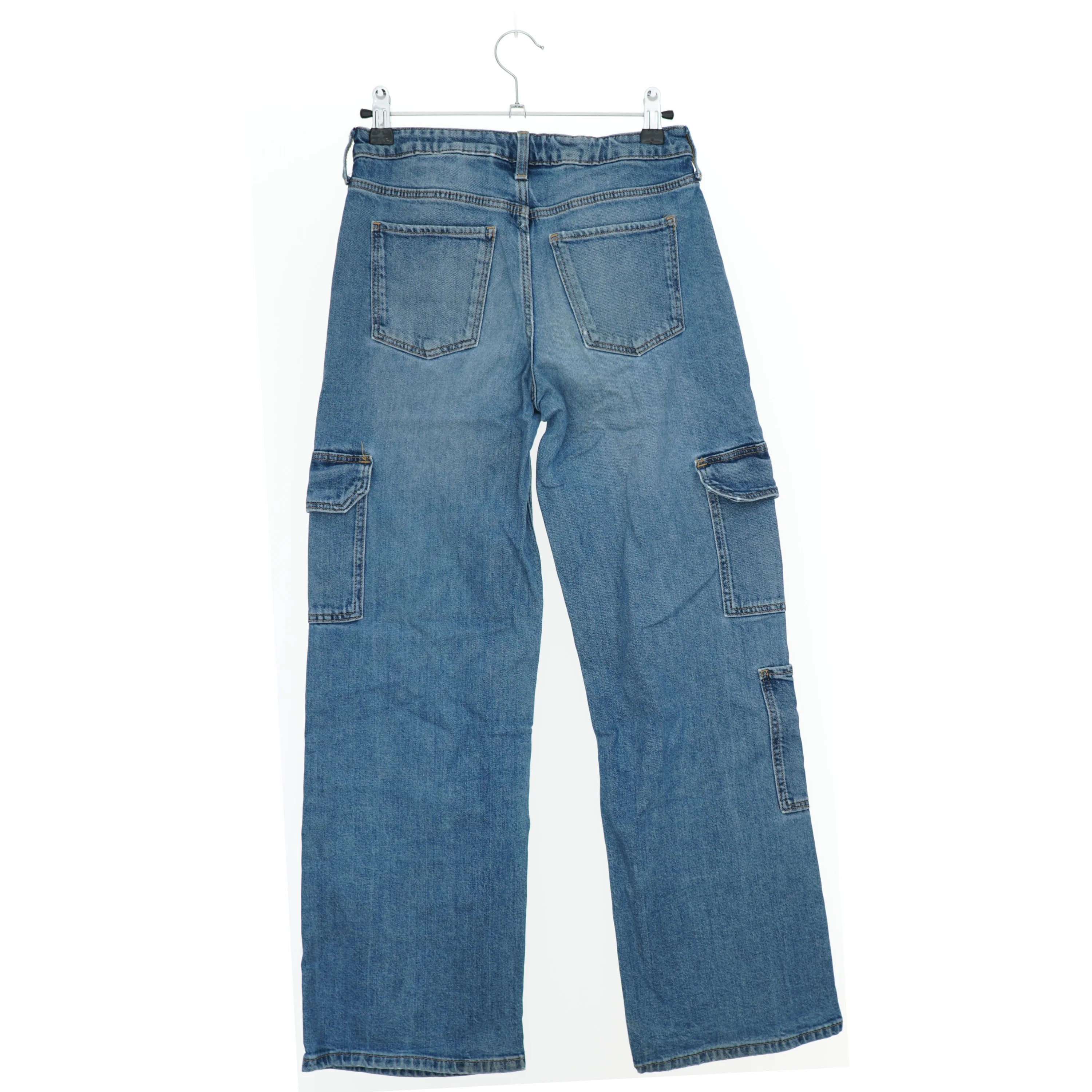 Jeans med lommer fra H&M (str. 152)