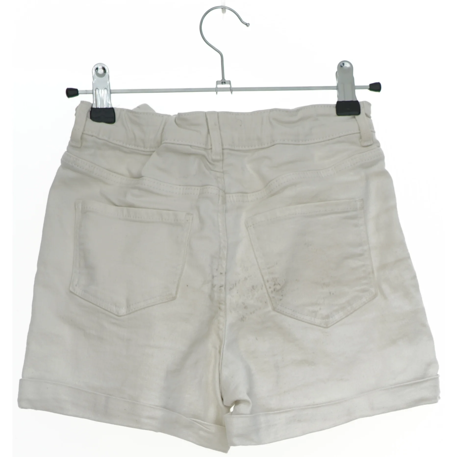 Hvide shorts fra H&M (str. 146)