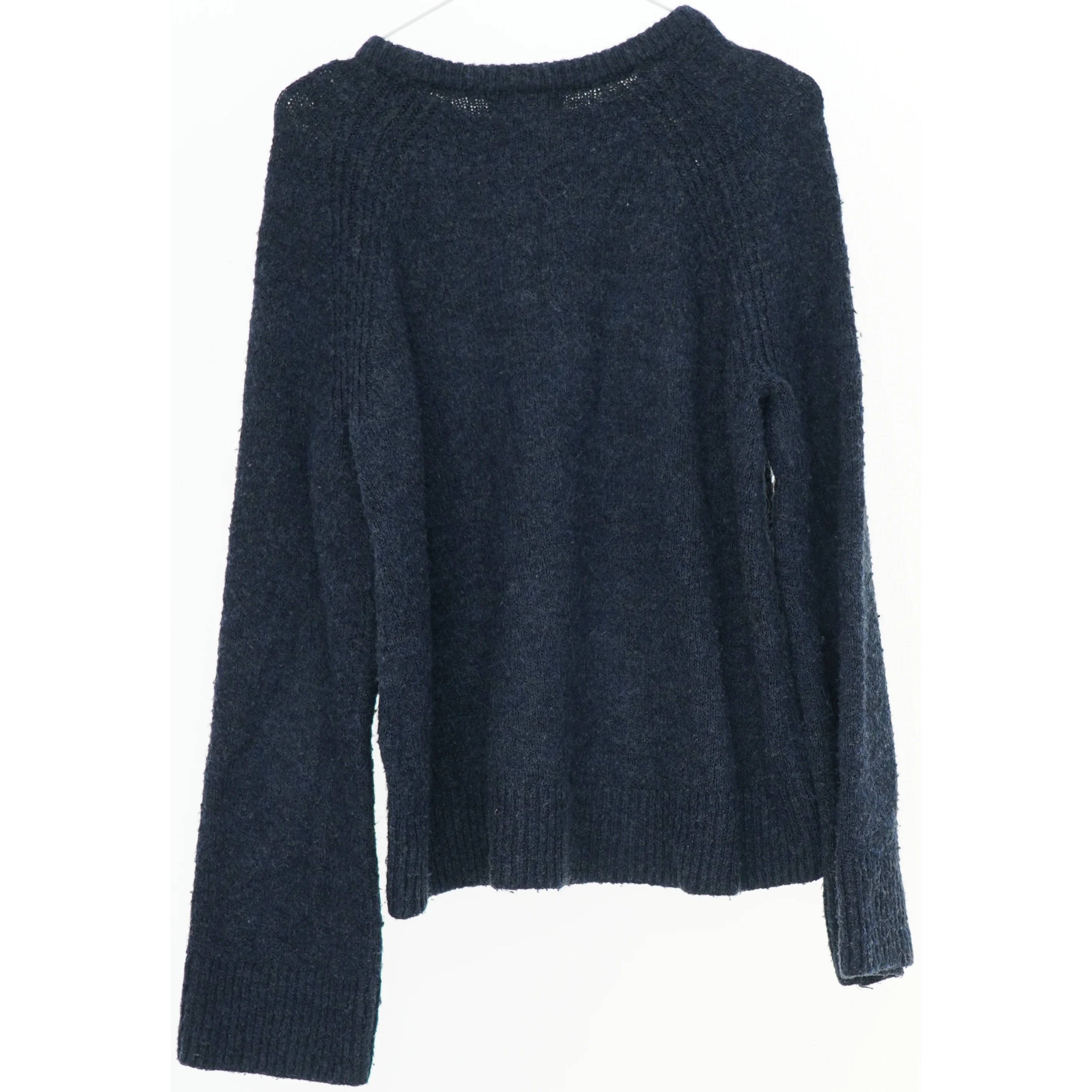 Mørkeblå uldtrøje fra H&M (str. 146)