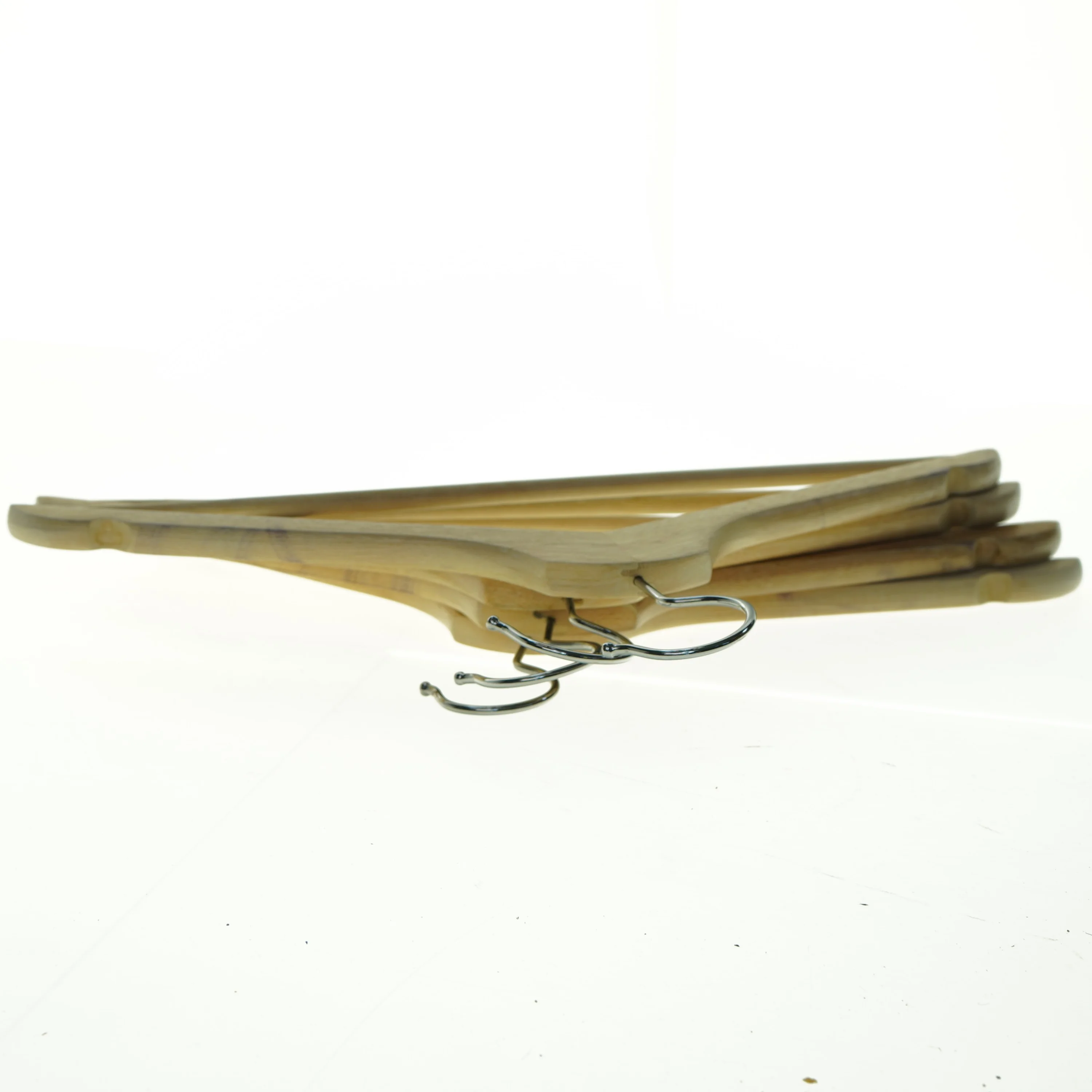 Træbøjler (str. 43 x 22 cm)