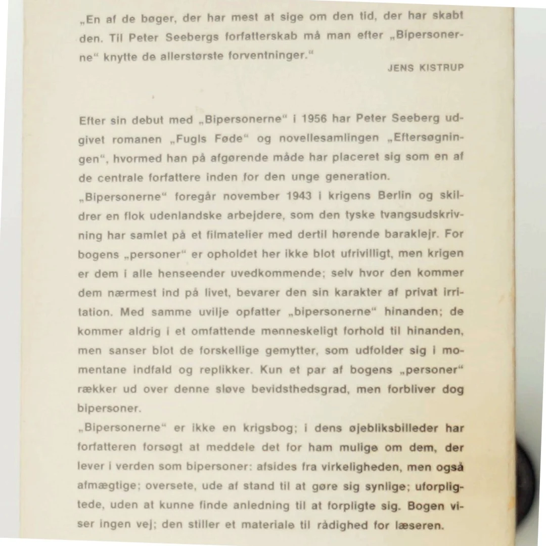 Bog: Bipersonerne af Peter Seeberg fra Gyldendal