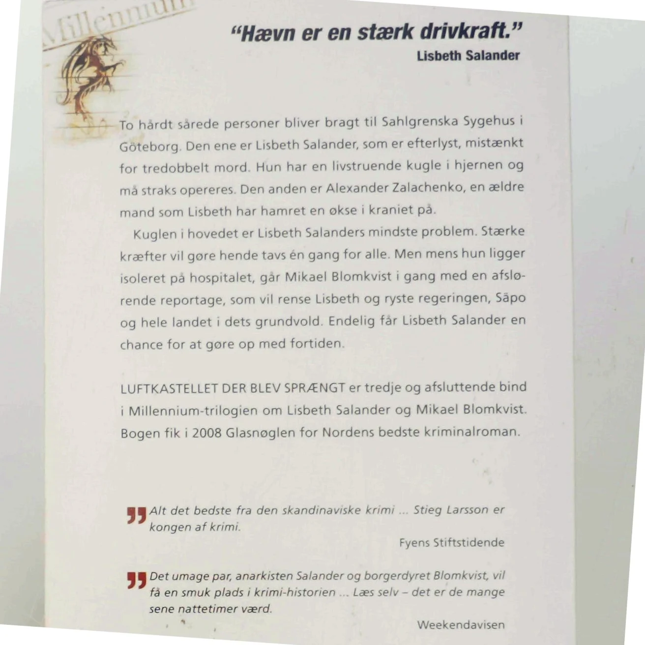 Luftkastellet Der Blev Spraengt (af Stieg Larsson) [Imported] [Paperback] (Danish) (Millennium, 3. Bind) af Stieg Larsson (Bog)