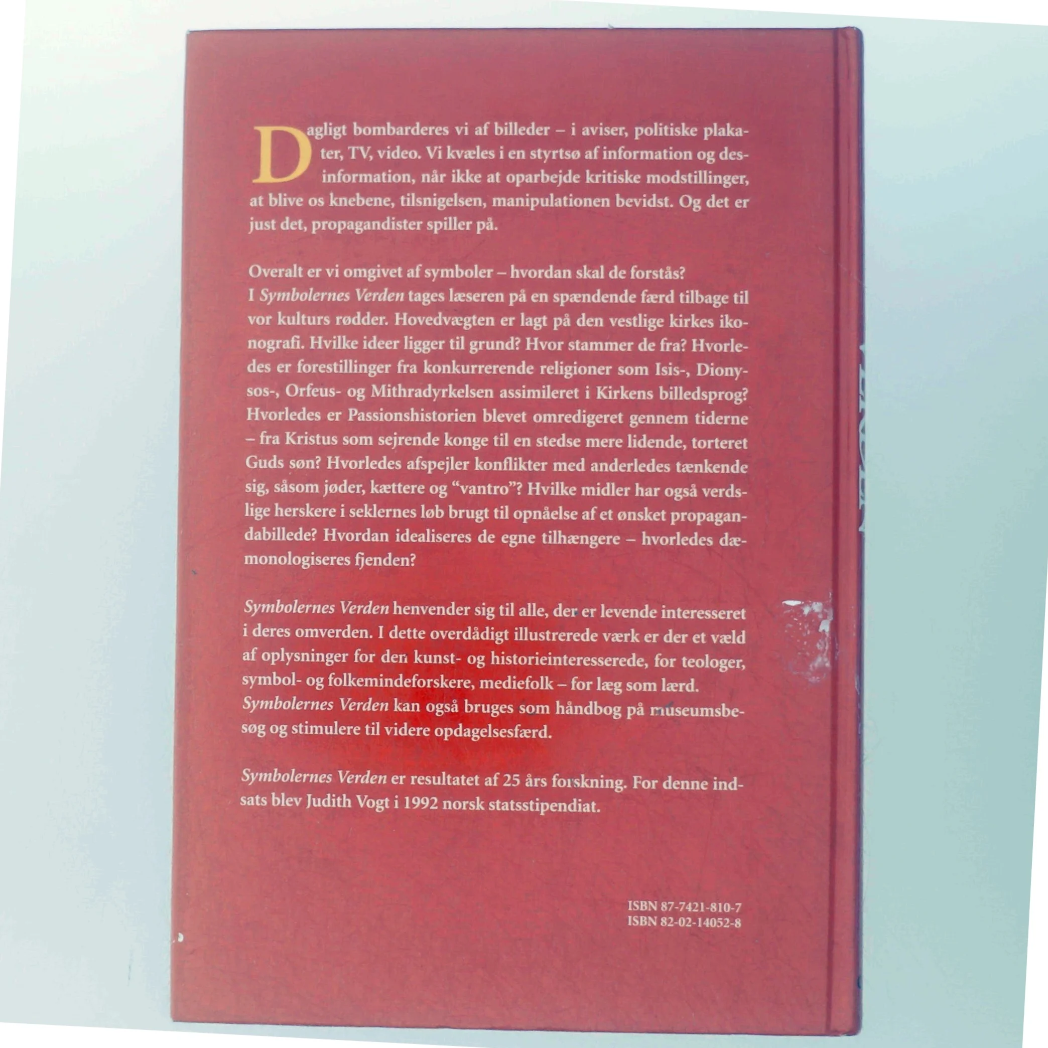 Symbolernes Verden bog fra C. A. Reitzels Forlag